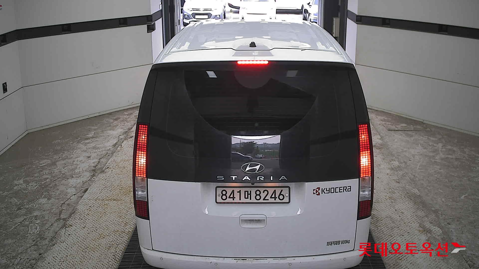 2022 - hyundai staria