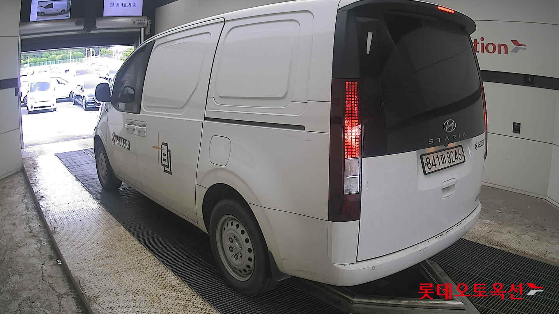 2022 - hyundai staria