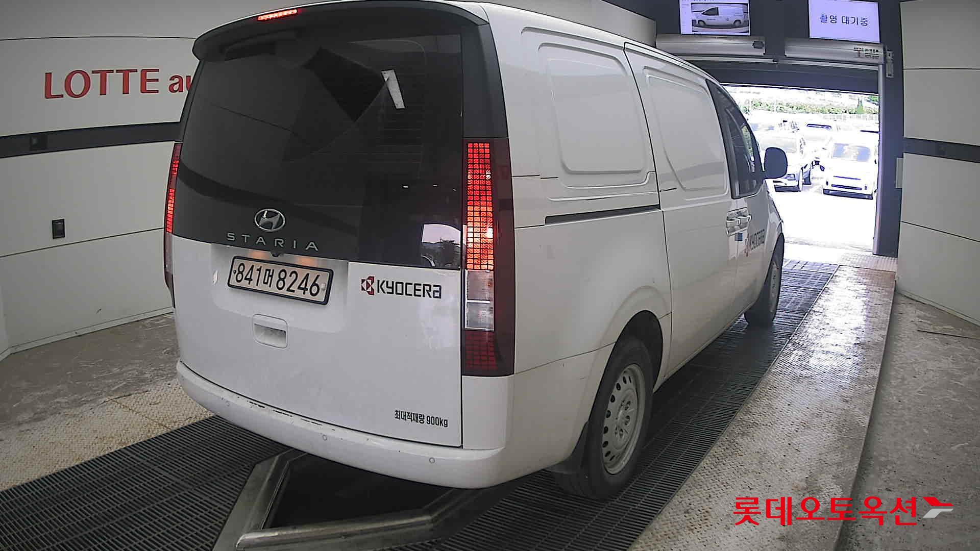 2022 - hyundai staria