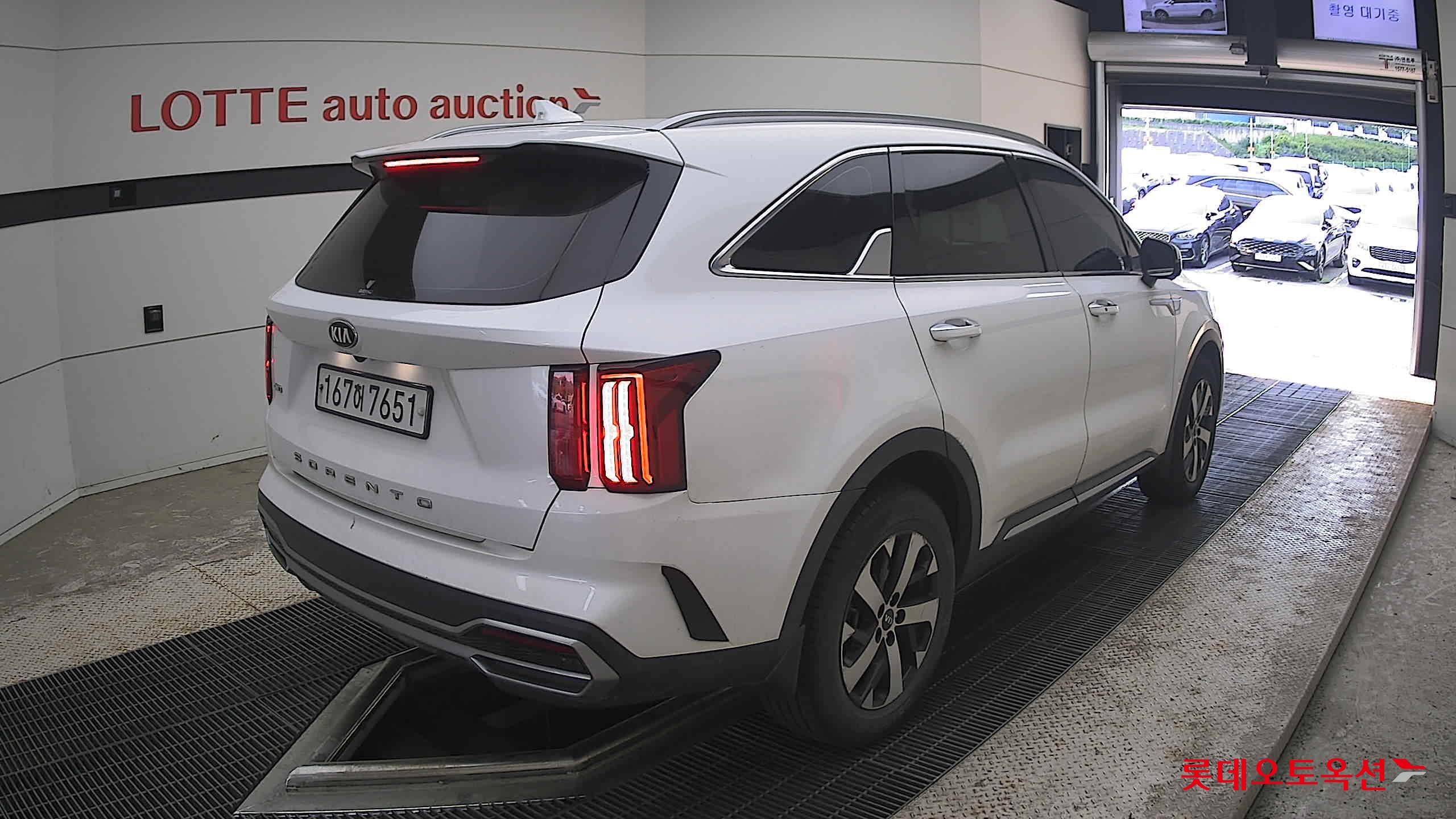 2021 - kia sorento