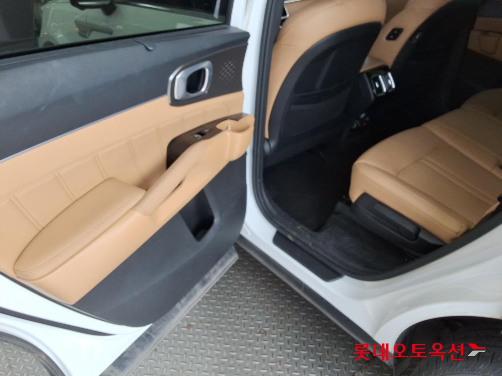 2021 - kia sorento
