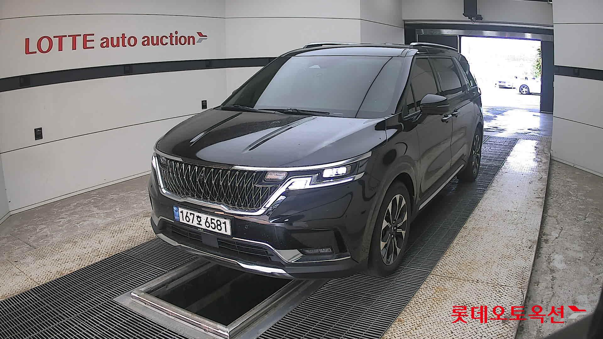 2021 - kia carnival