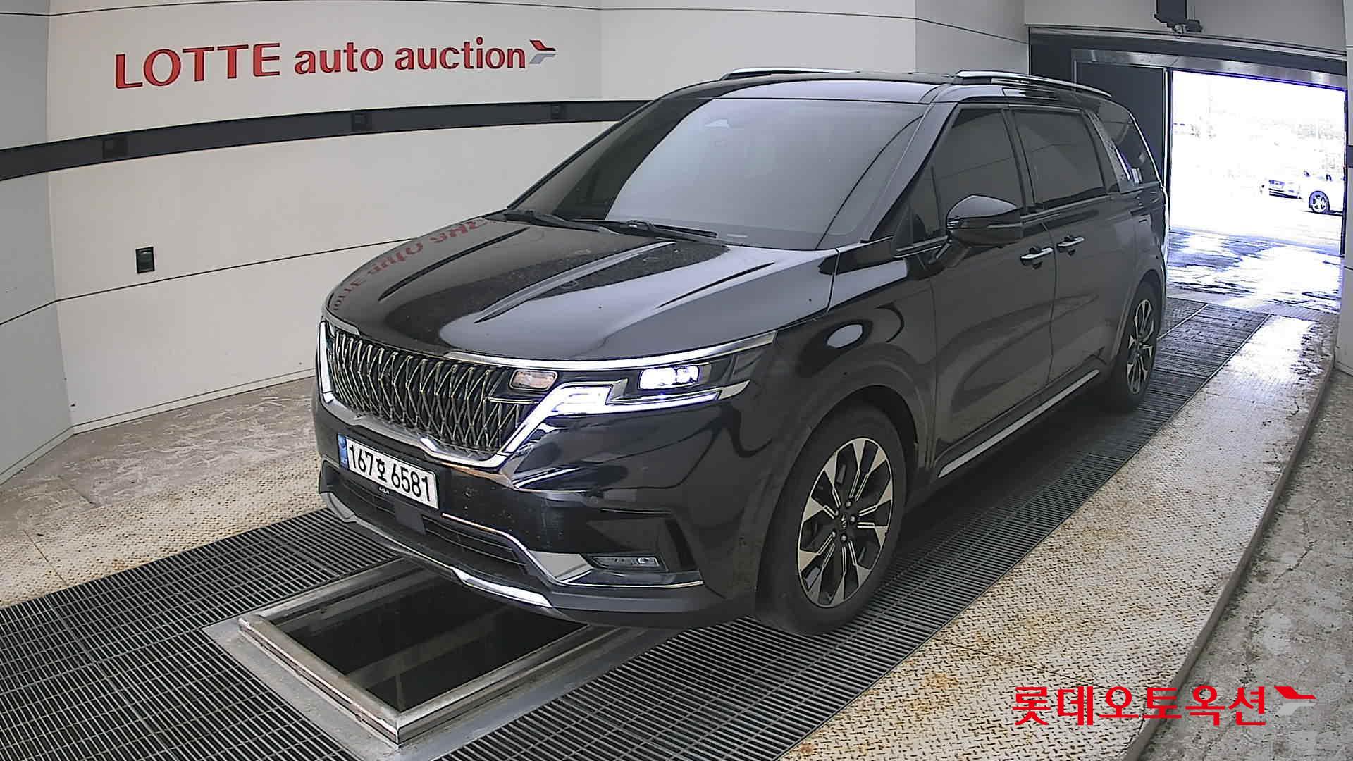 2021 - kia carnival