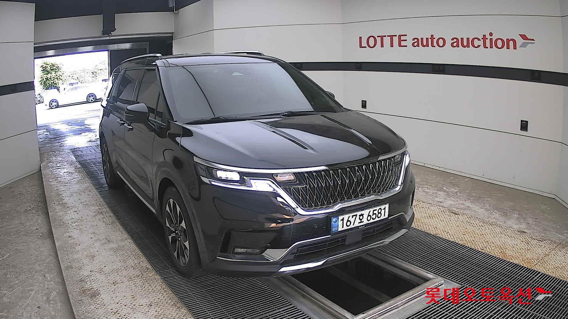 2021 - kia carnival
