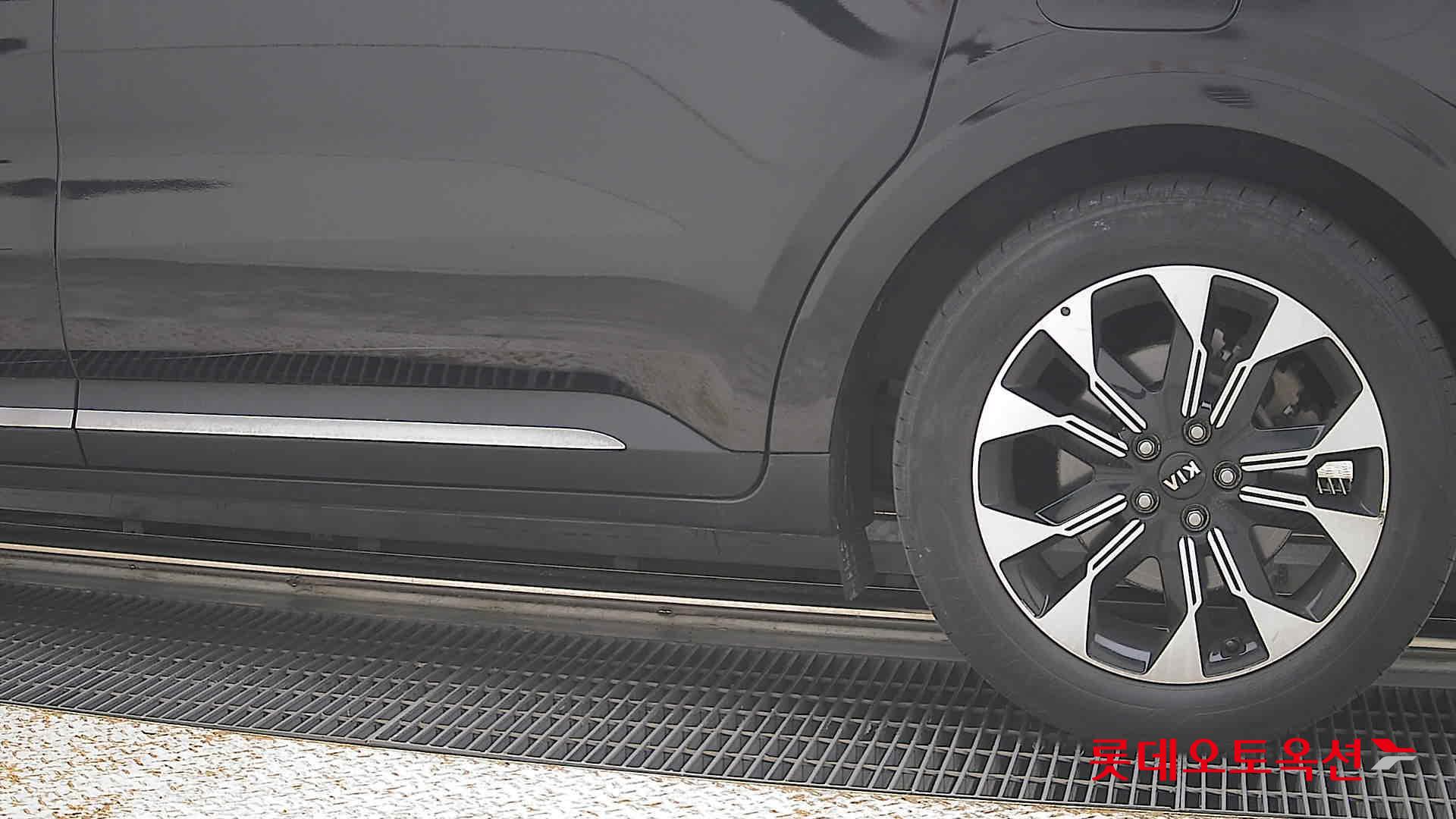 2021 - kia carnival