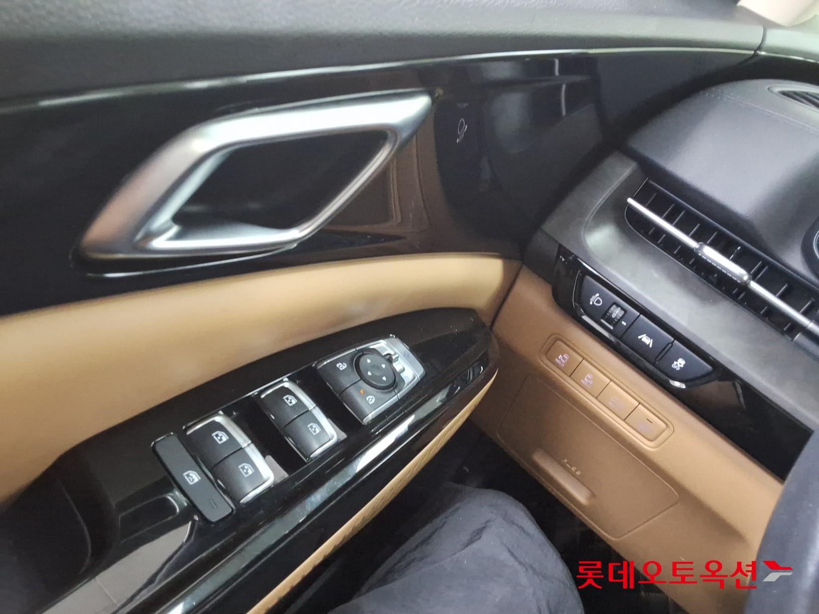 2021 - kia carnival