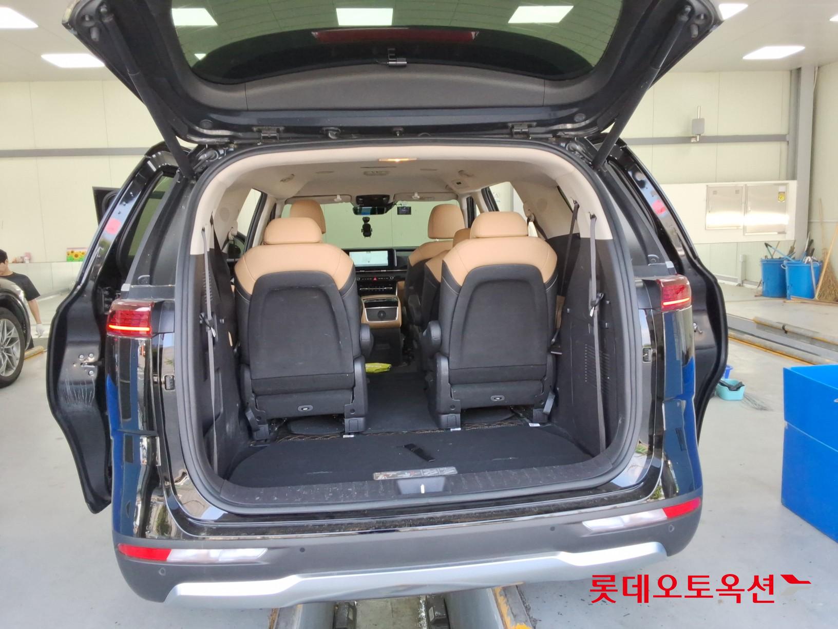 2021 - kia carnival