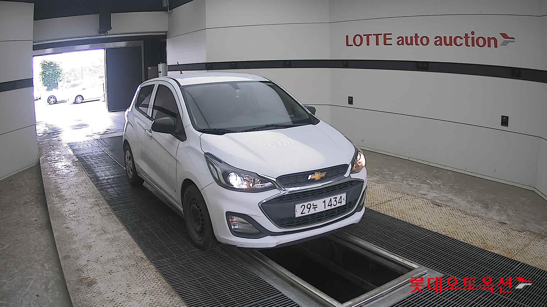 2019 - chevrolet spark