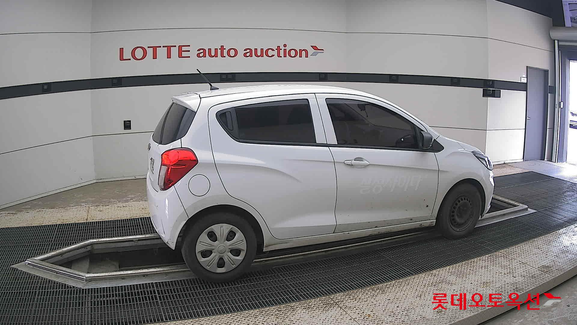 2019 - chevrolet spark