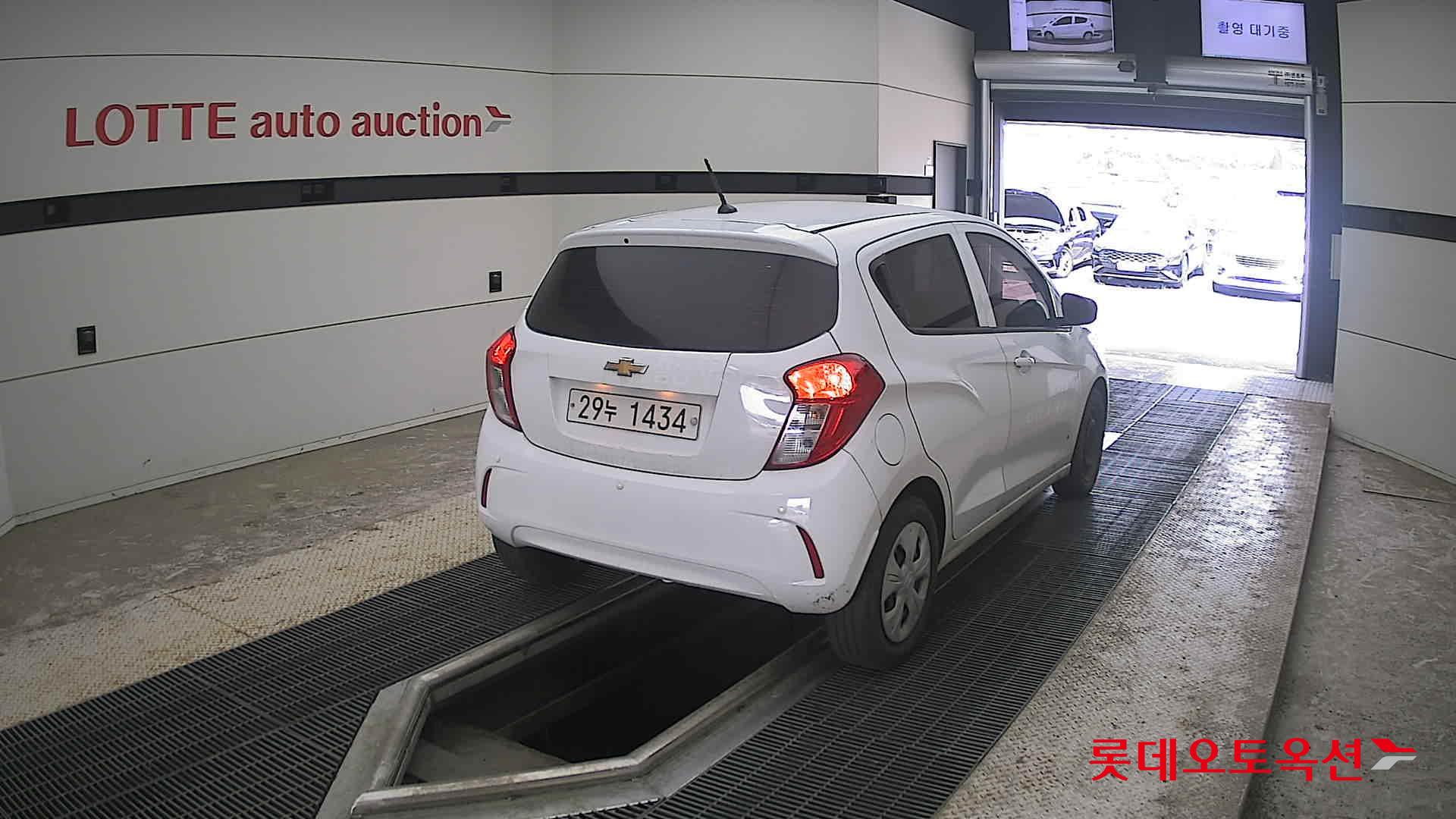 2019 - chevrolet spark