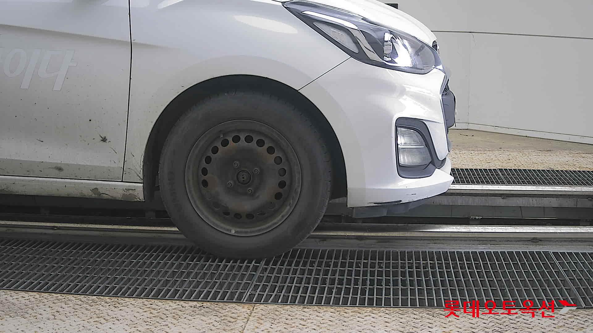 2019 - chevrolet spark