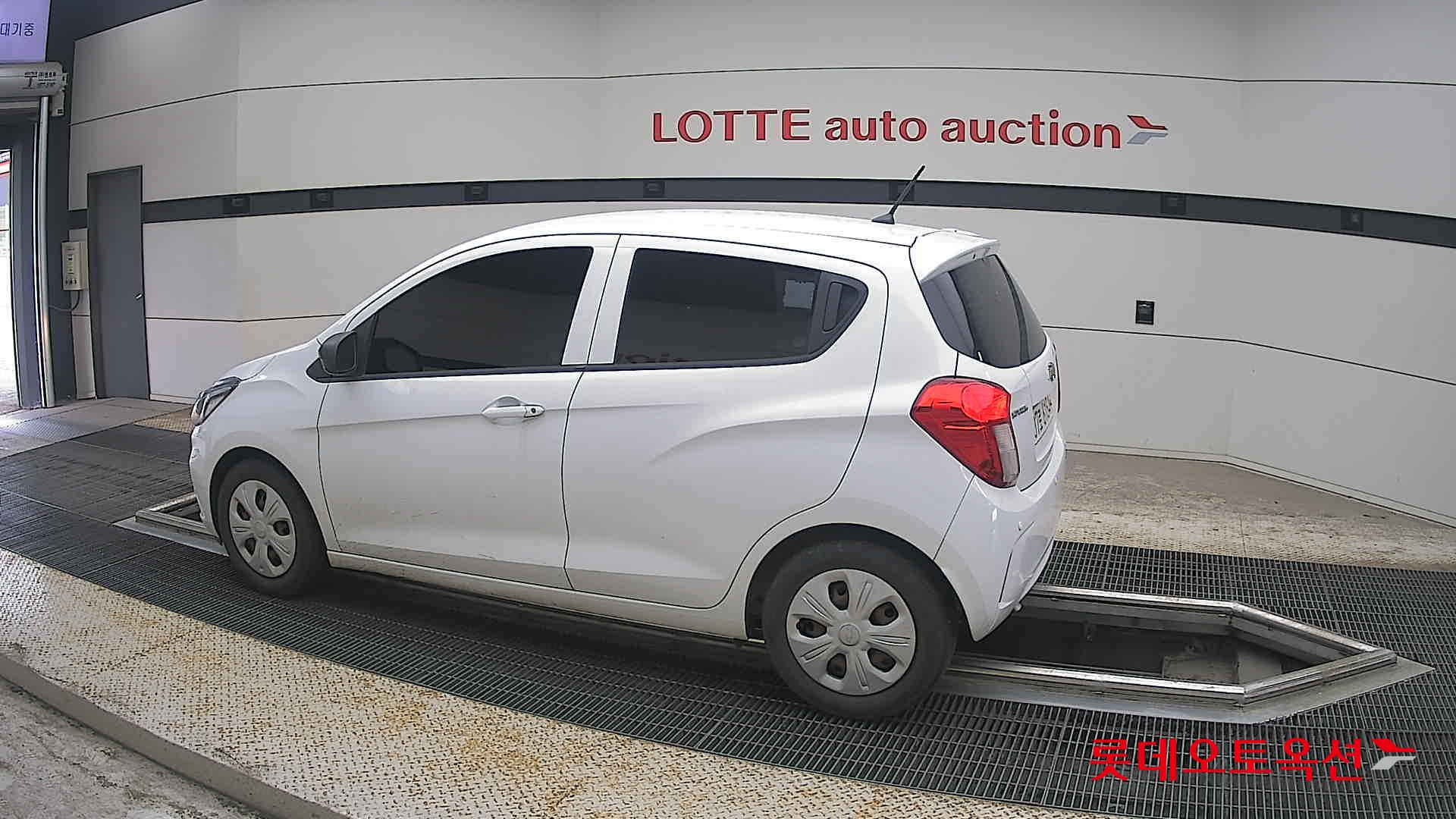 2019 - chevrolet spark
