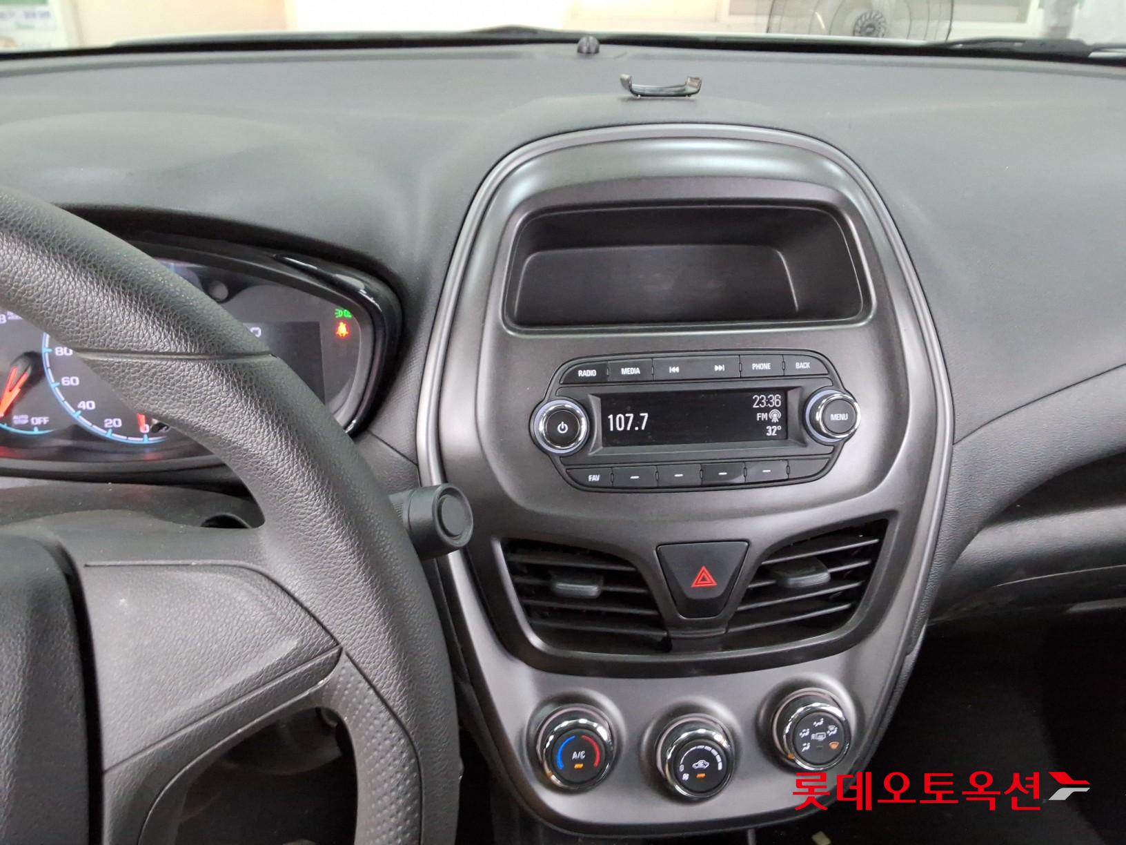 2019 - chevrolet spark