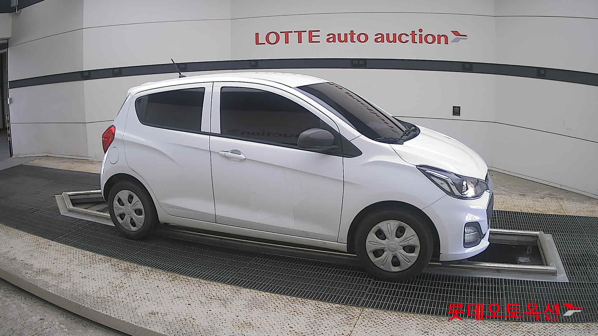 2019 - chevrolet spark