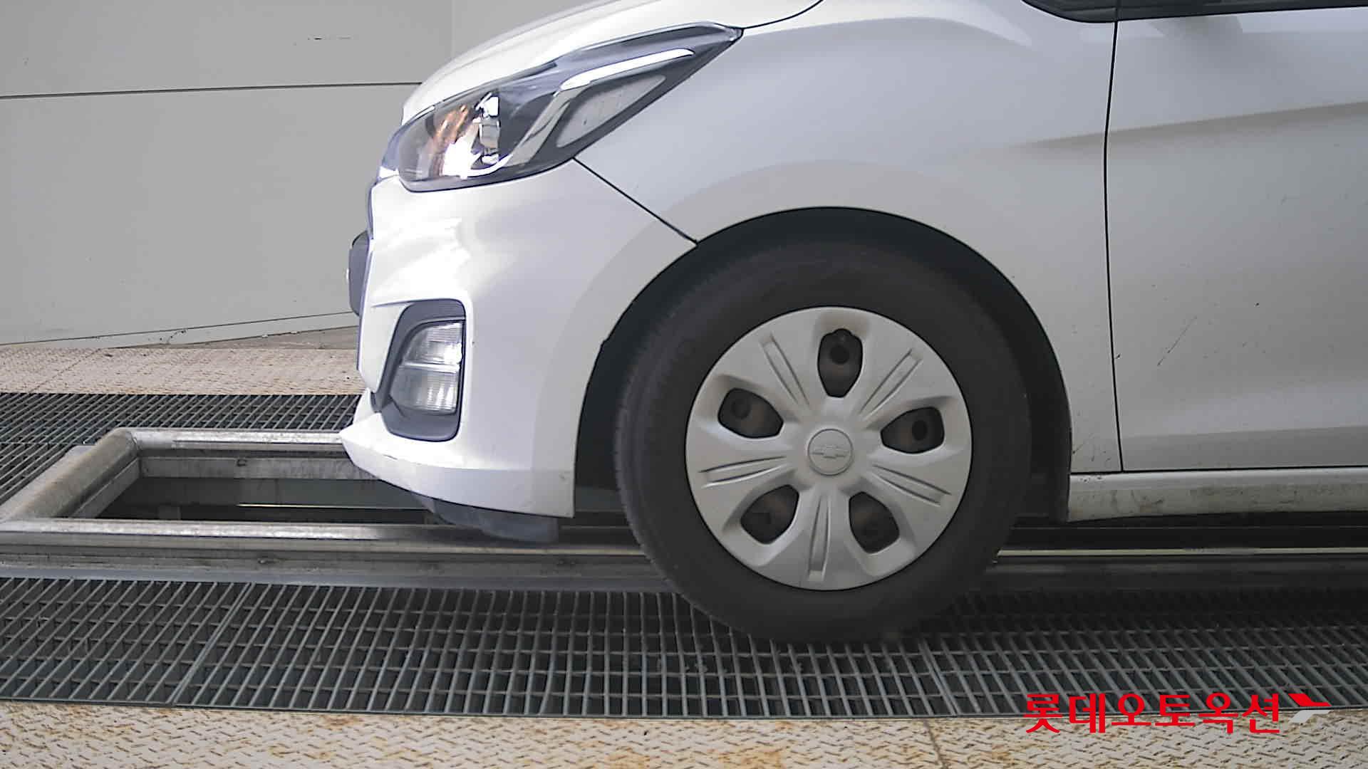 2019 - chevrolet spark