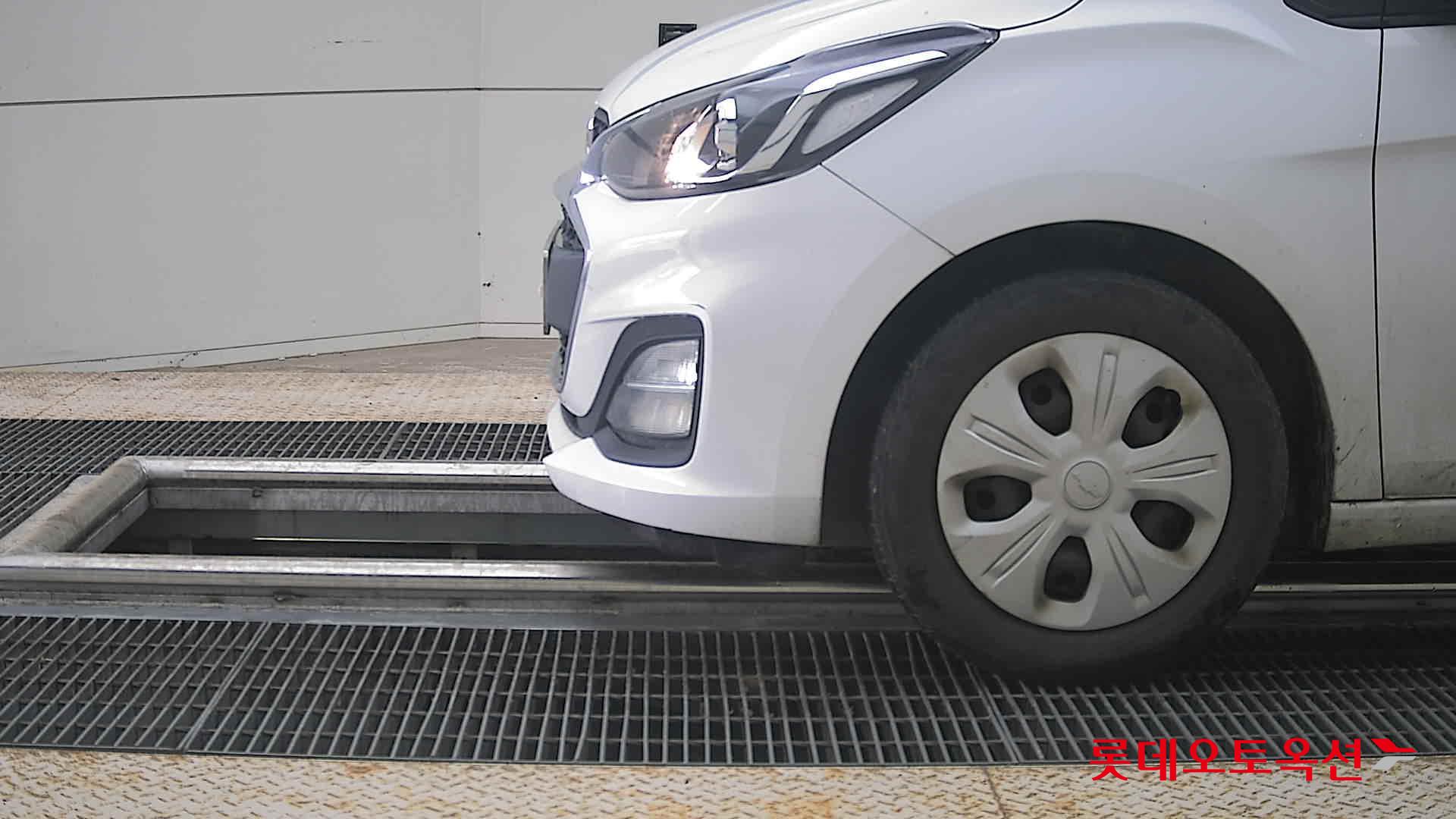 2019 - chevrolet spark