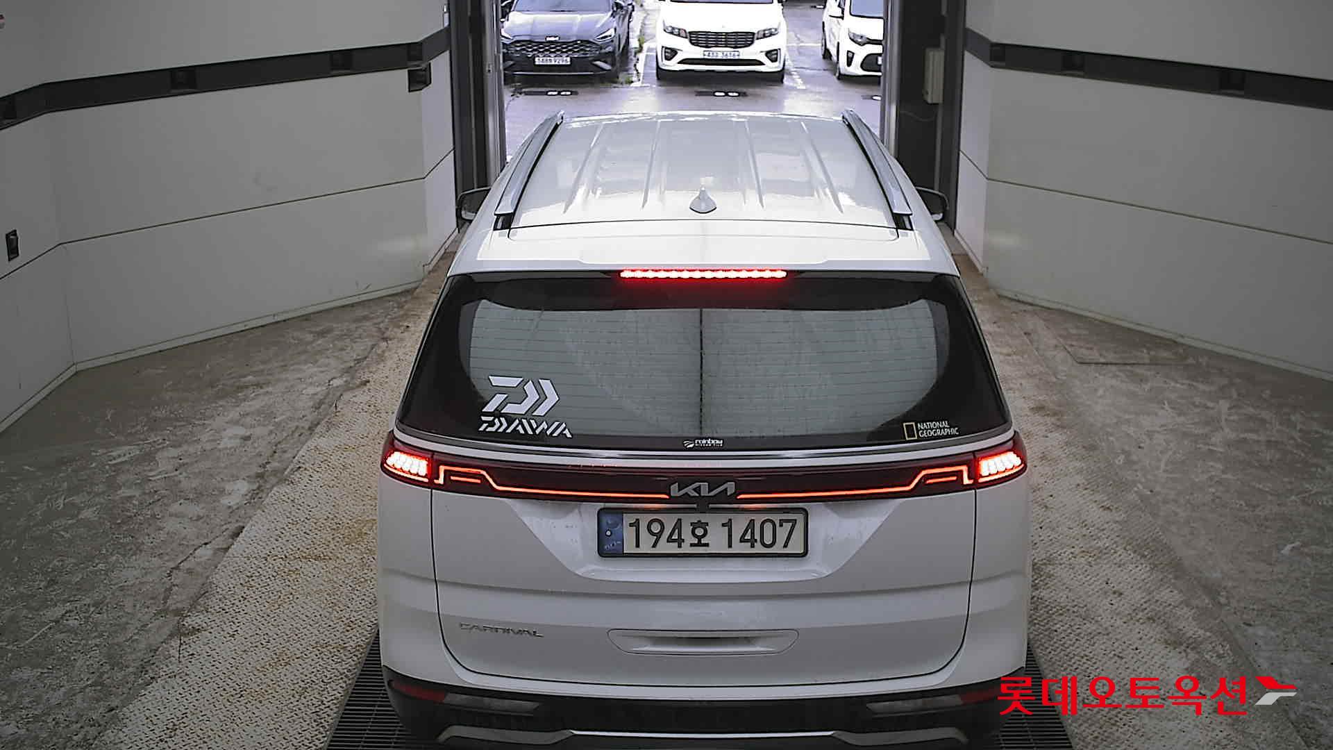 2022 - kia carnival