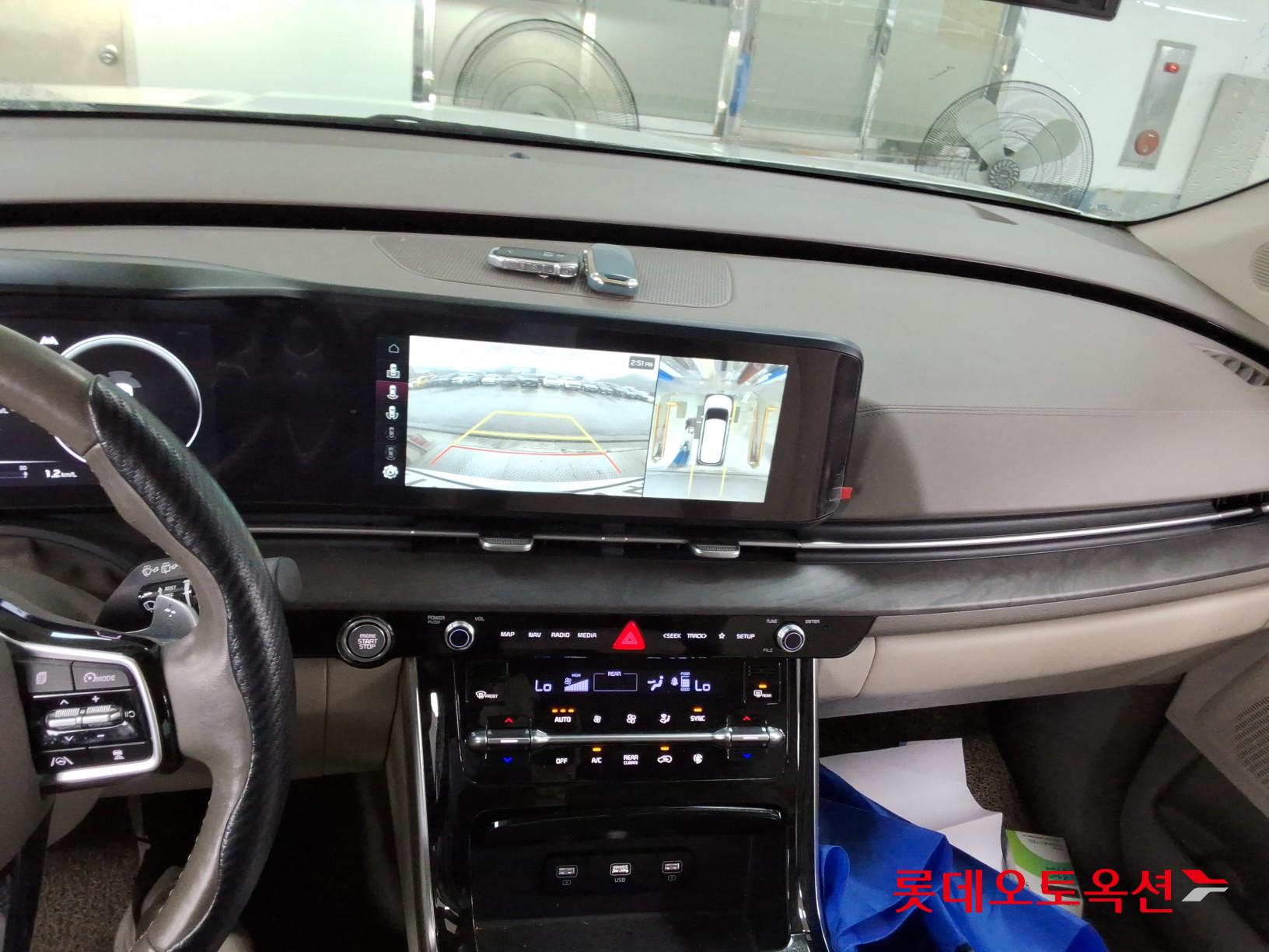 2022 - kia carnival