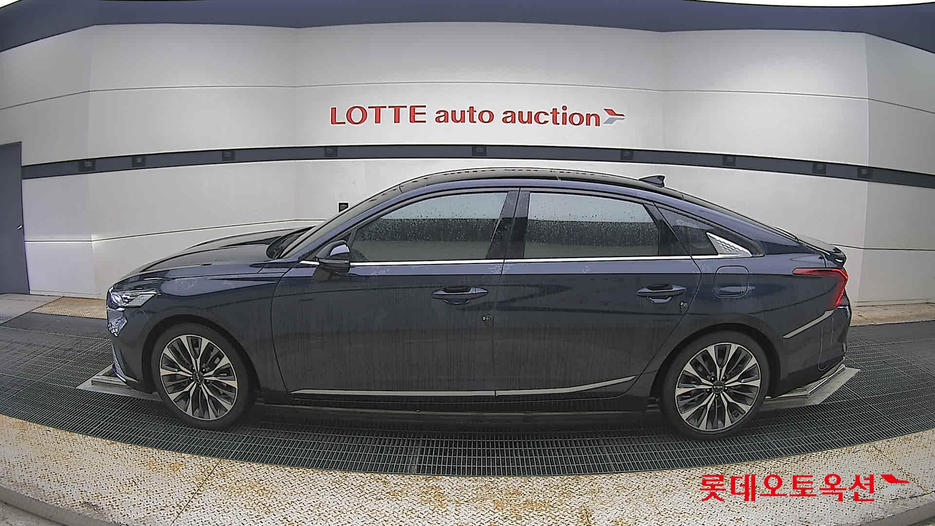 2022 - kia k8