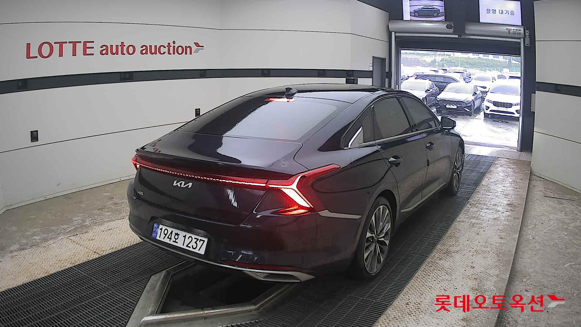 2022 - kia k8