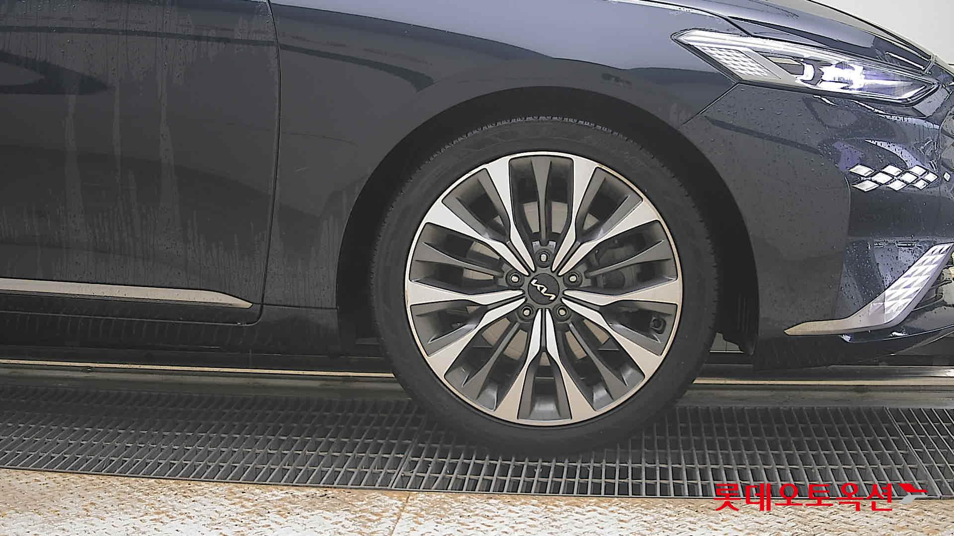 2022 - kia k8