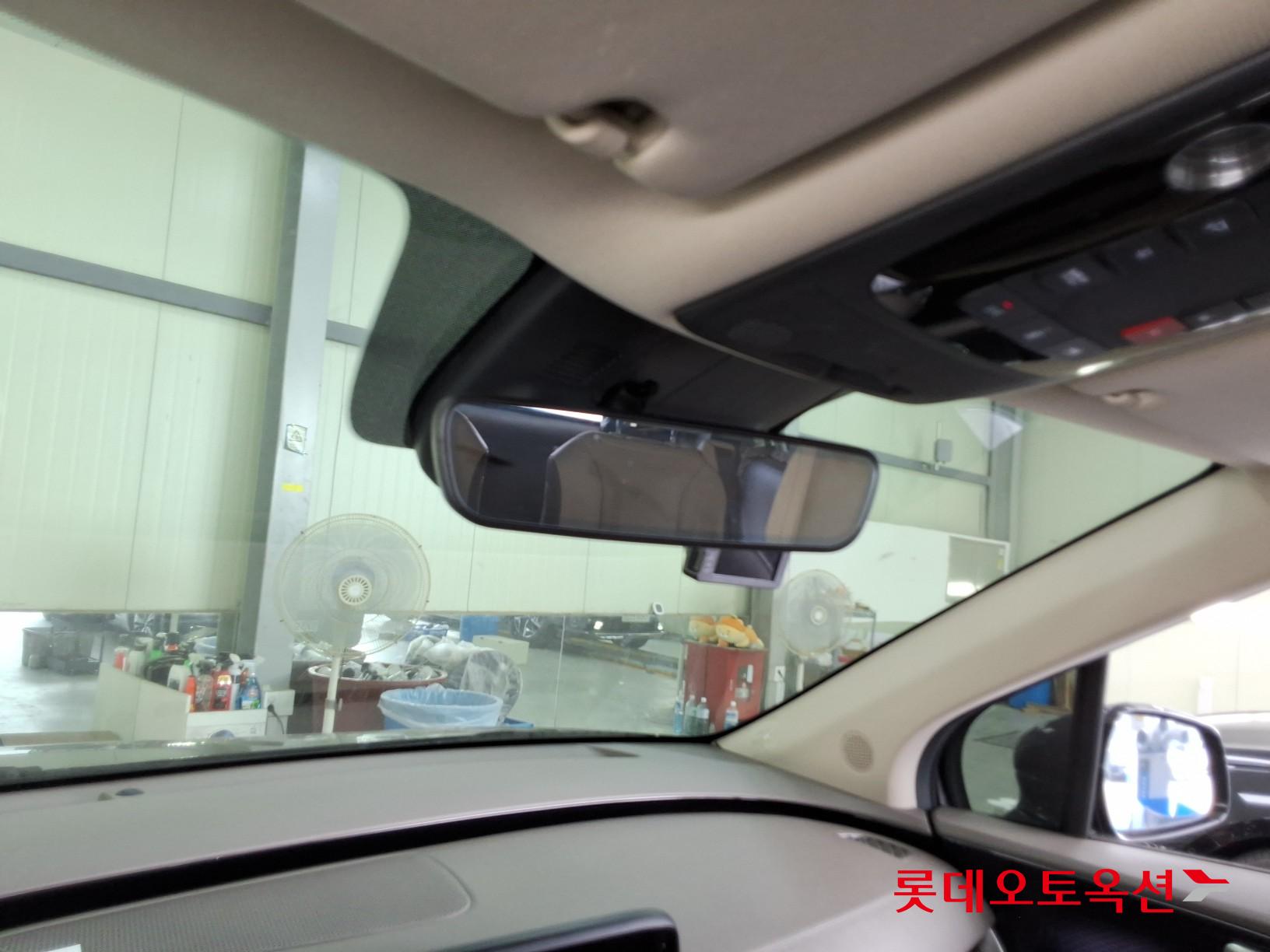 2023 - kia carnival