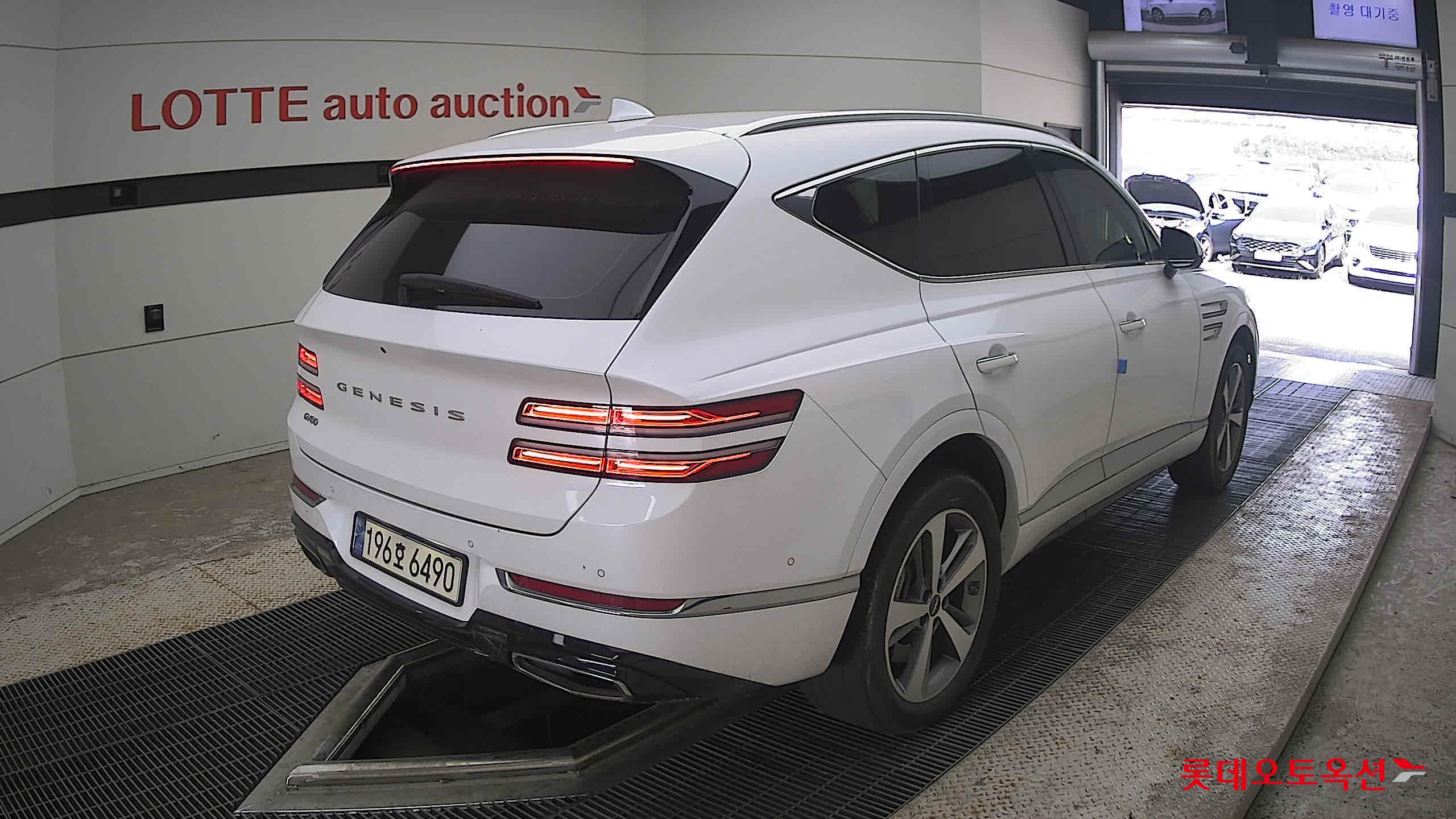 2023 - genesis gv80