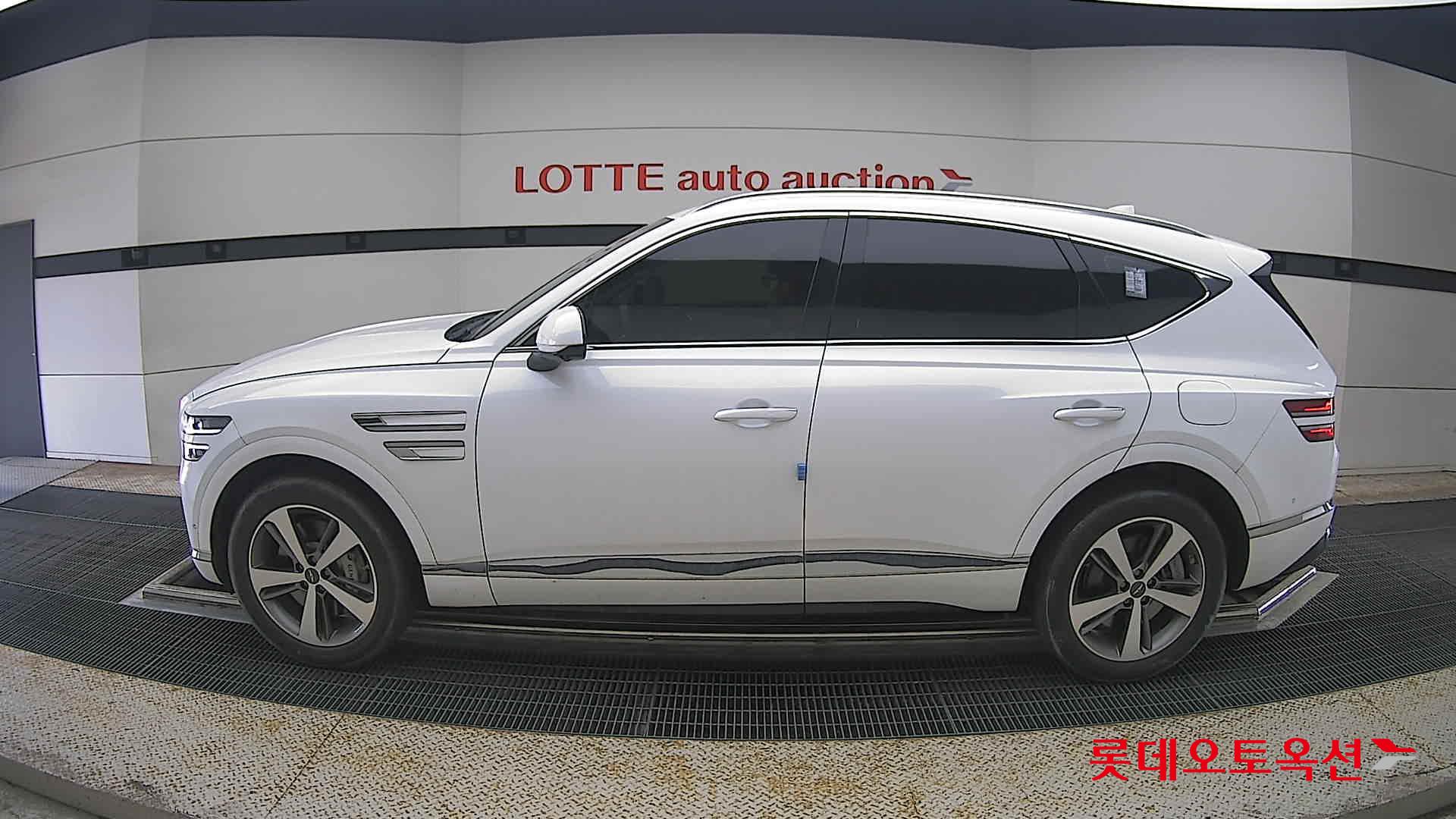 2023 - genesis gv80