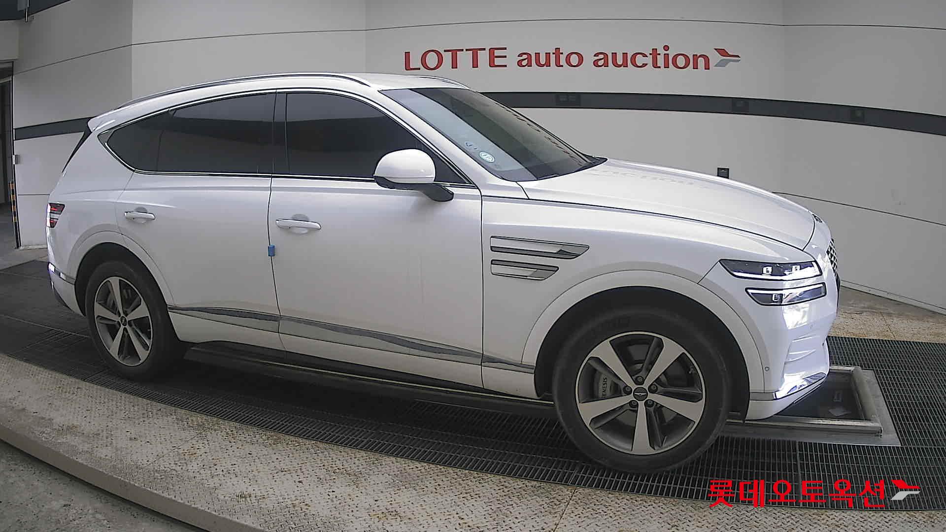 2023 - genesis gv80
