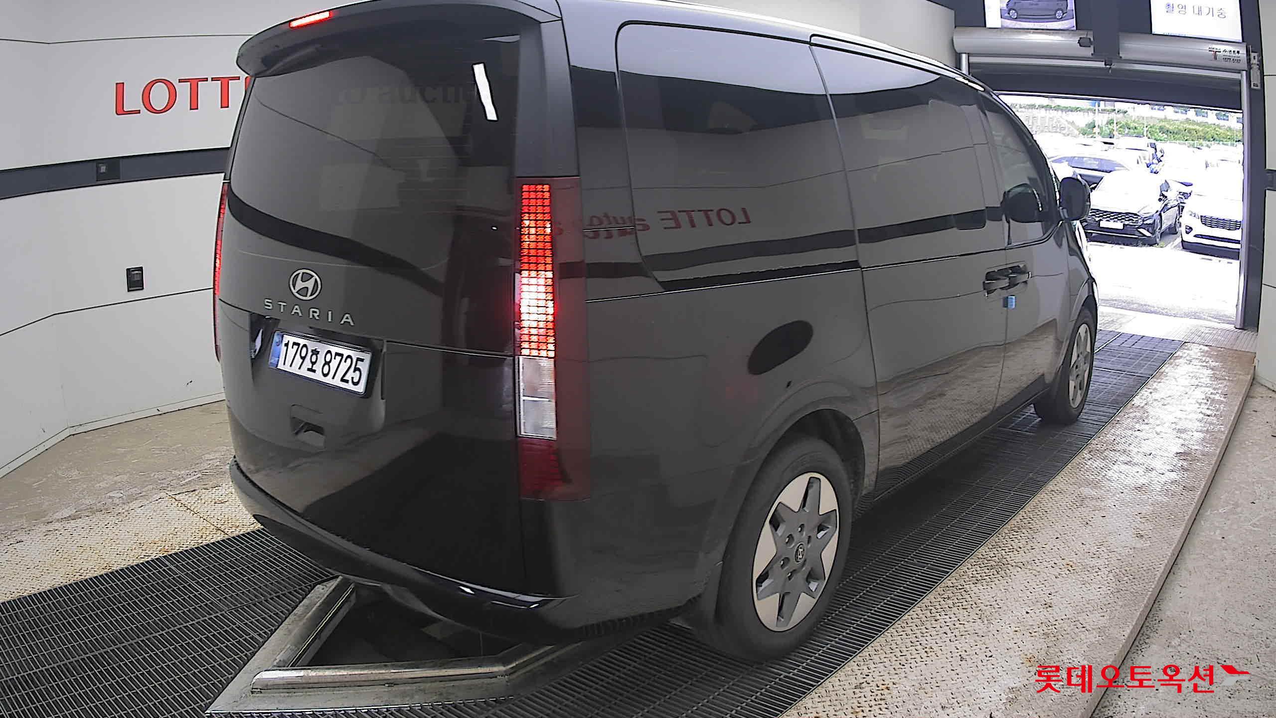 2025 - hyundai staria