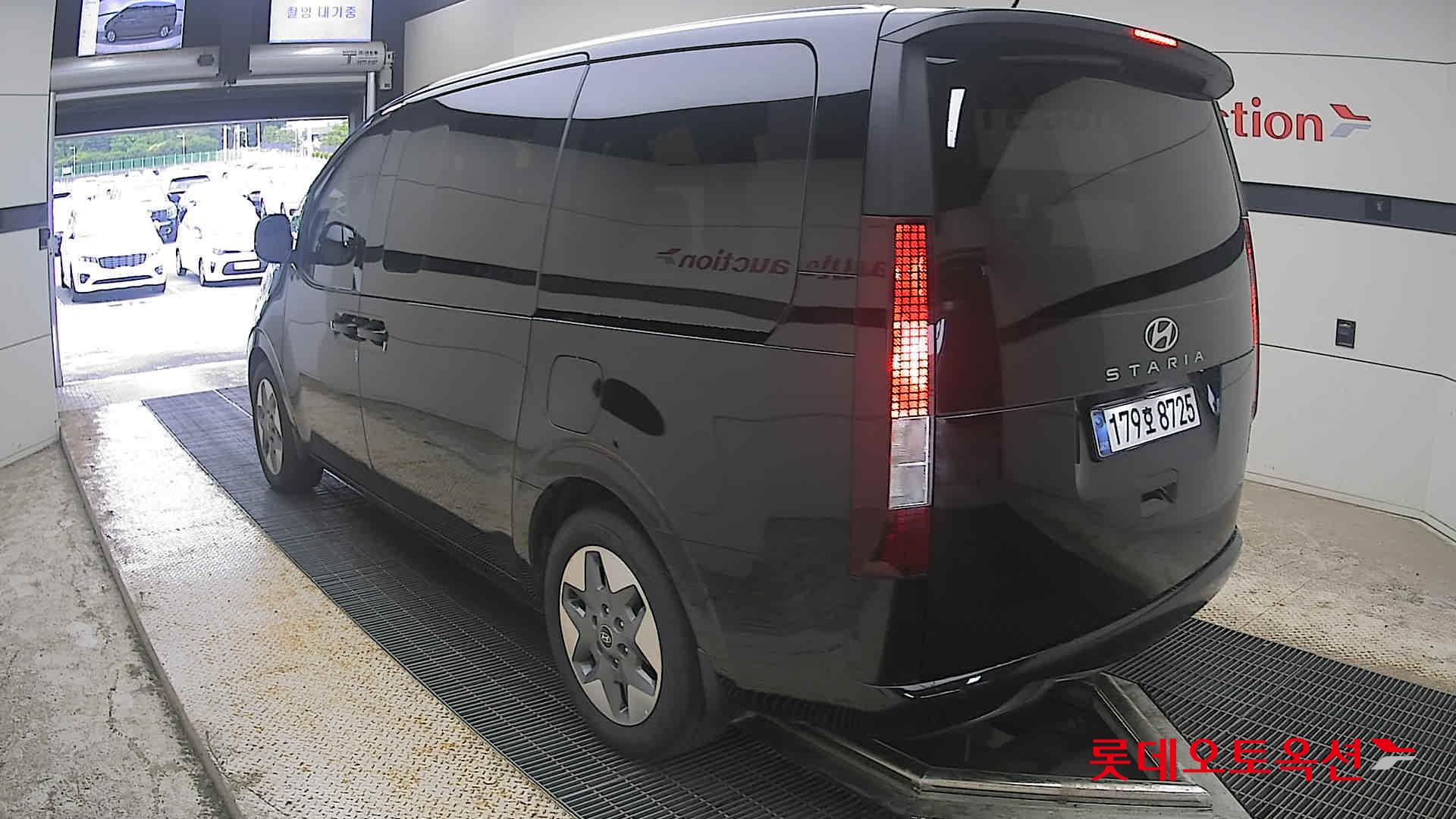 2025 - hyundai staria