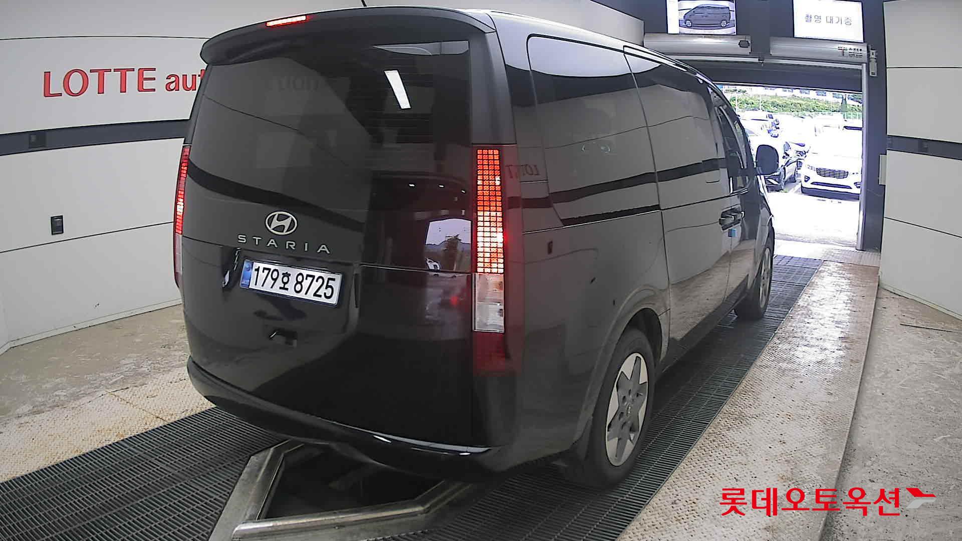 2025 - hyundai staria