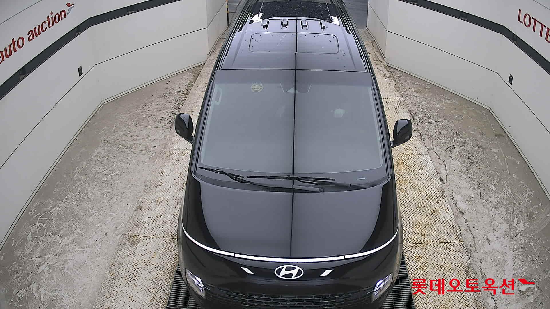 2025 - hyundai staria