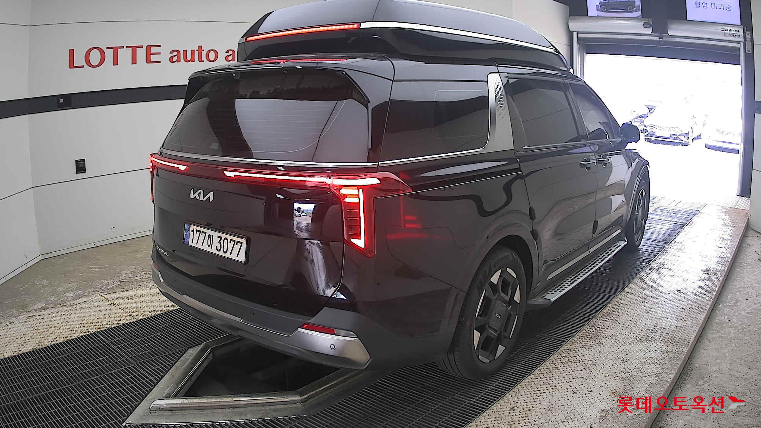 2024 - kia carnival