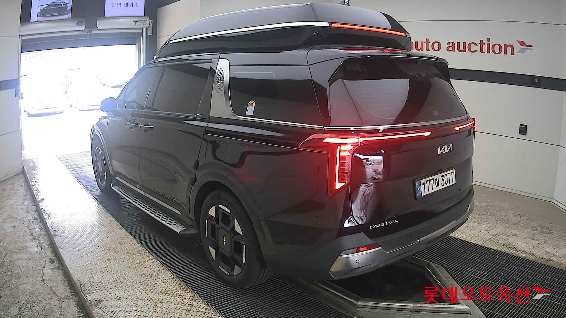 2024 - kia carnival