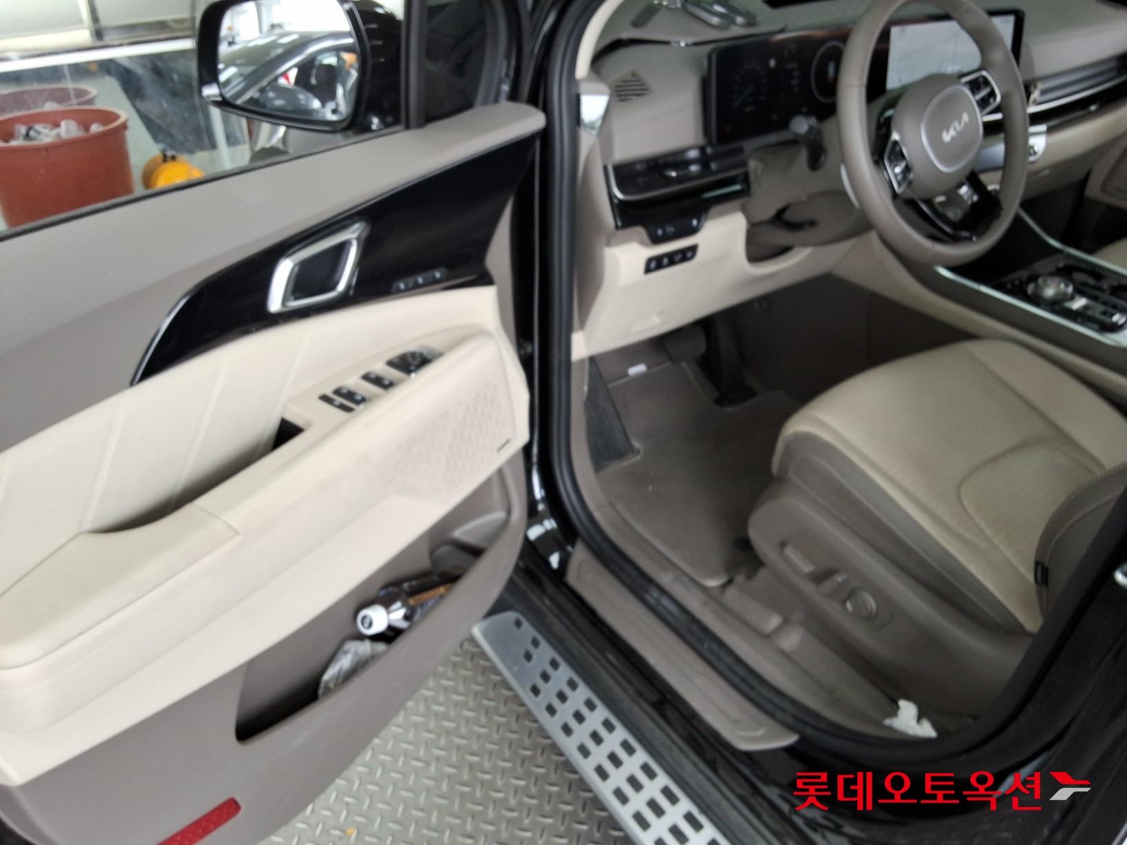 2024 - kia carnival