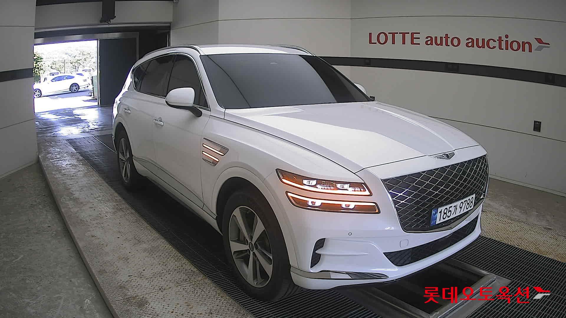 2023 - genesis gv80