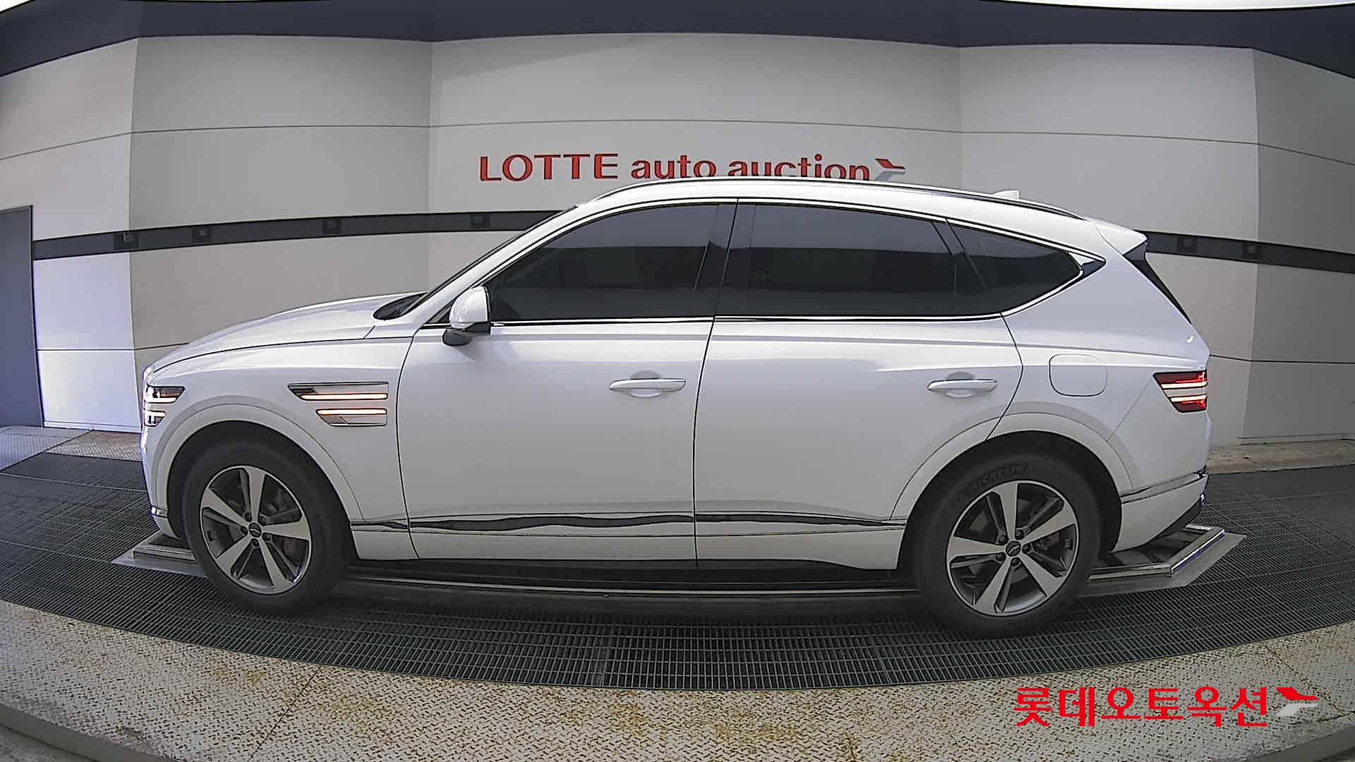 2023 - genesis gv80