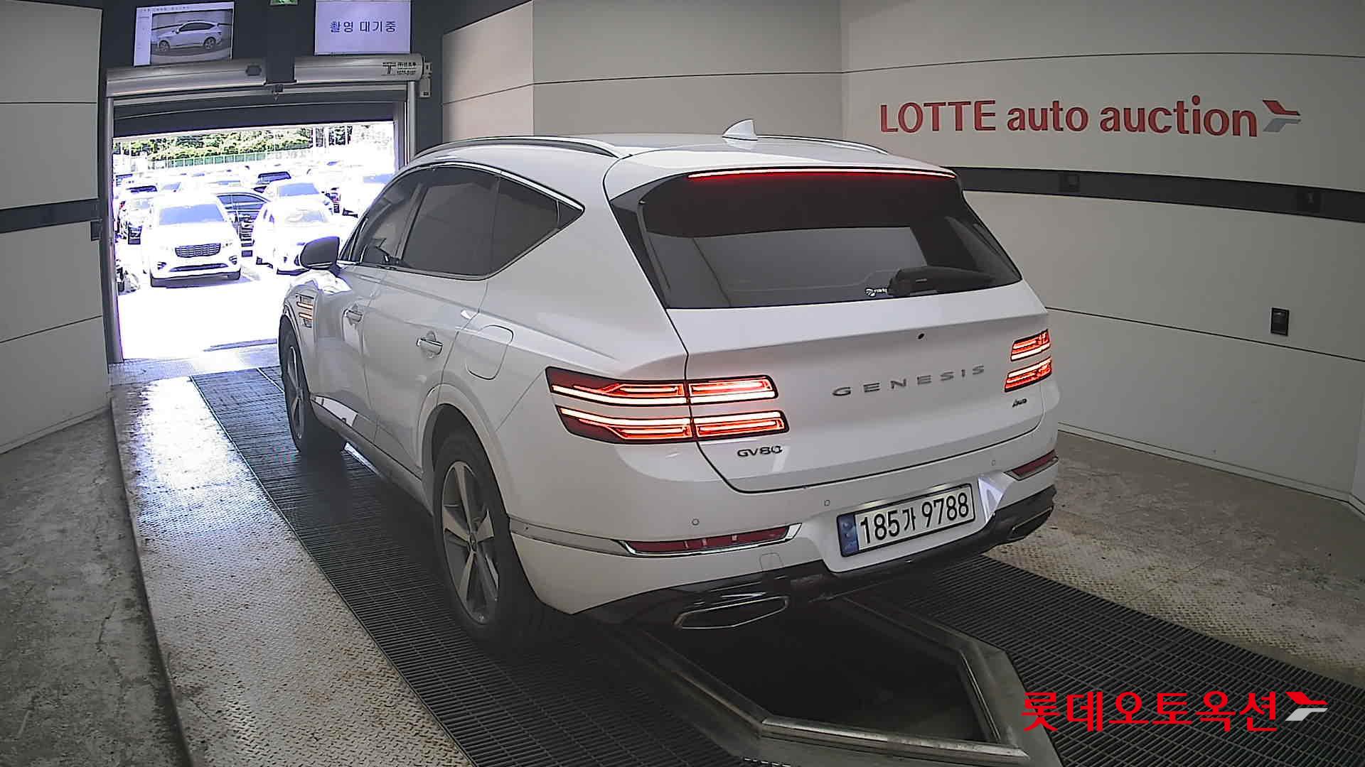 2023 - genesis gv80