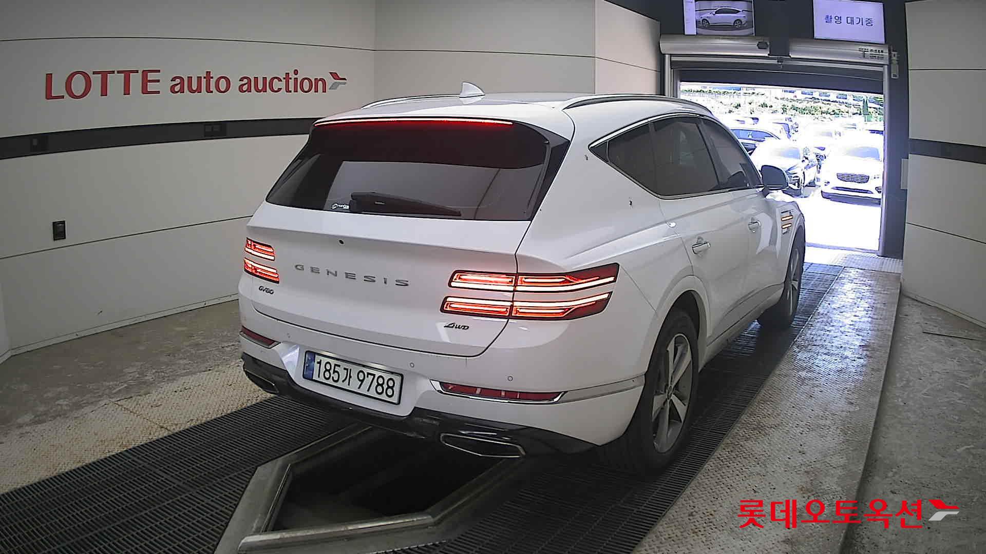 2023 - genesis gv80
