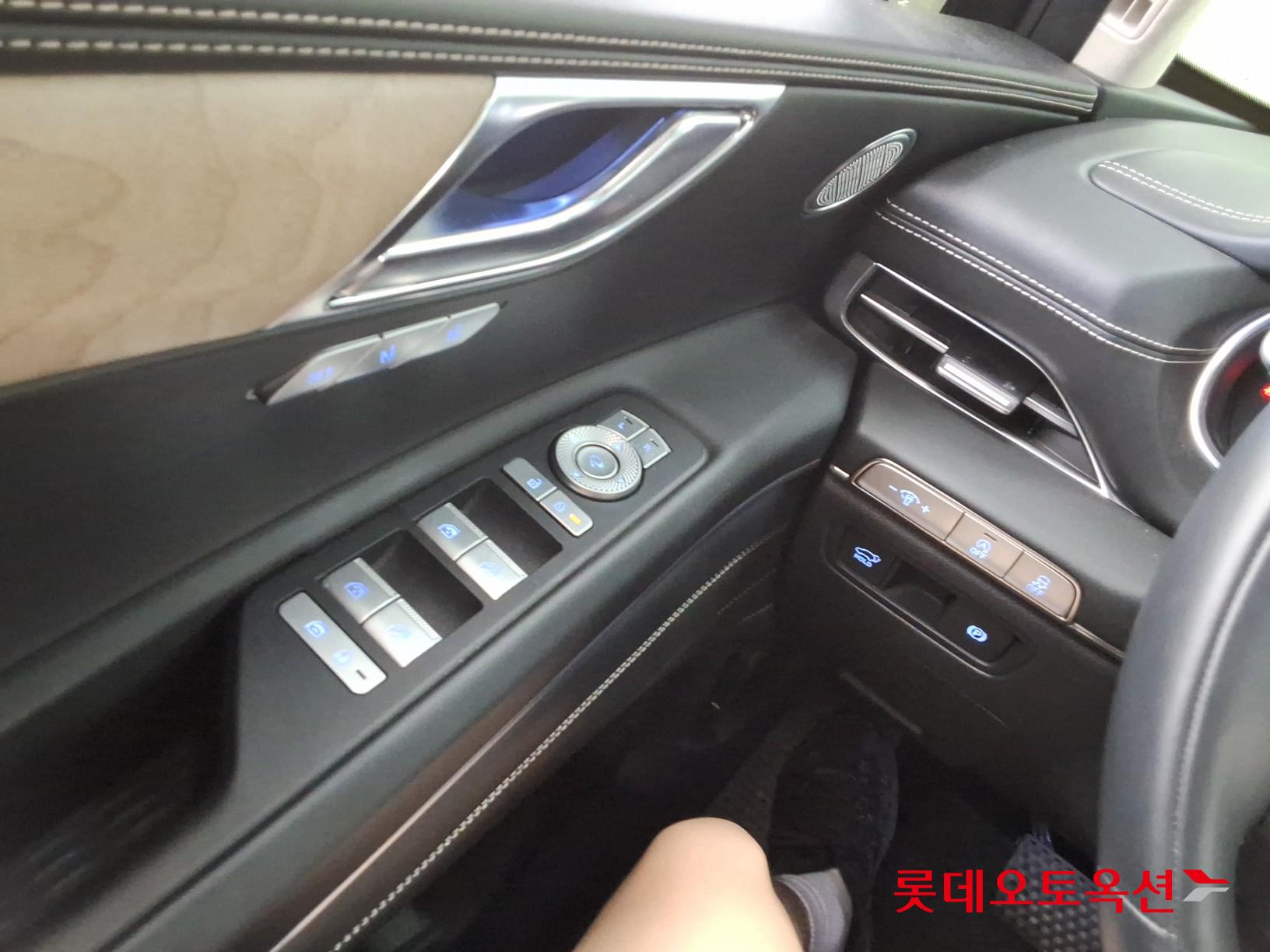 2023 - genesis gv80