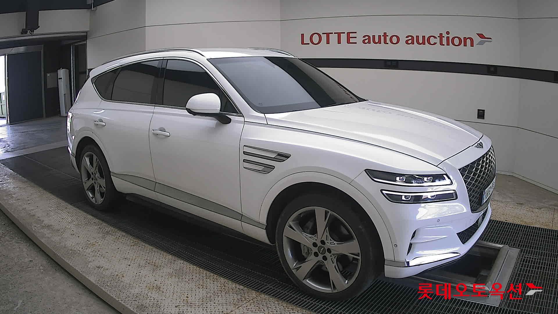 2021 - genesis gv80