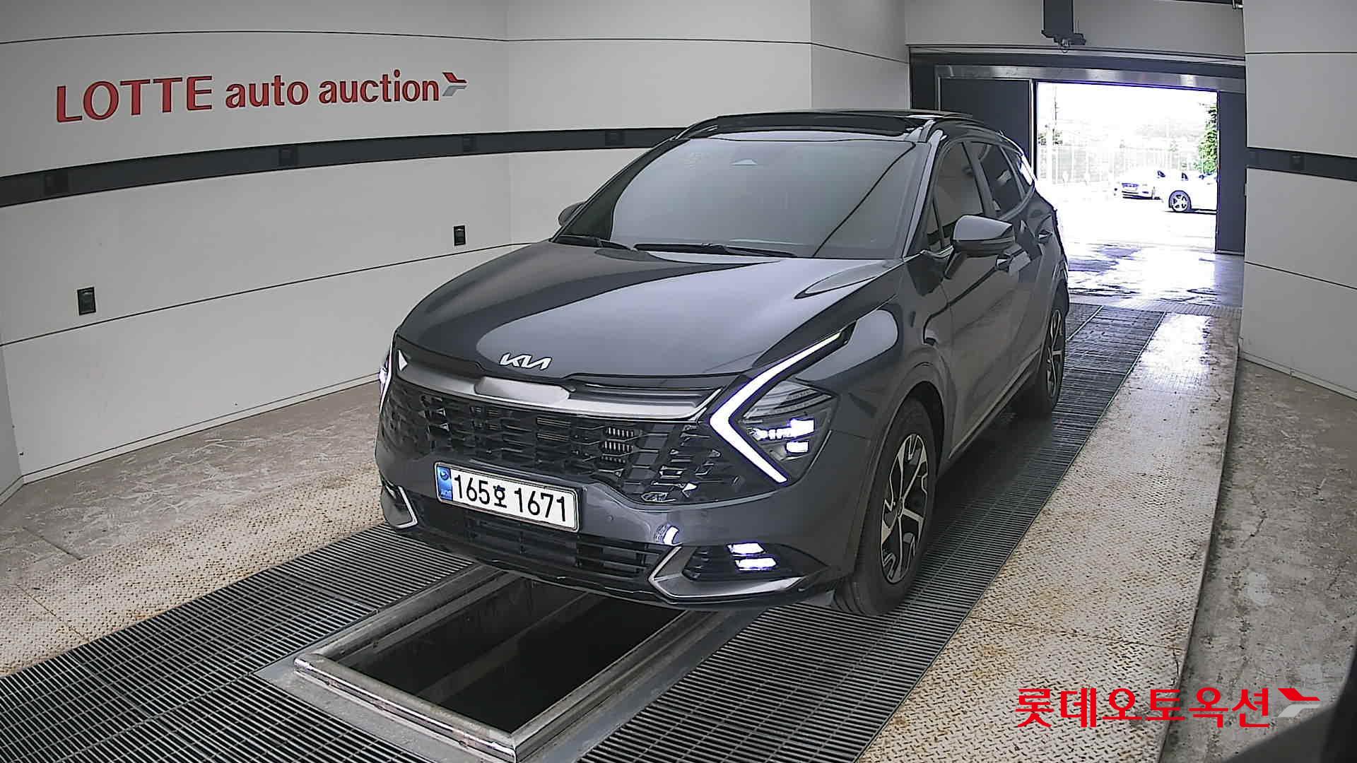 2022 - kia sportage
