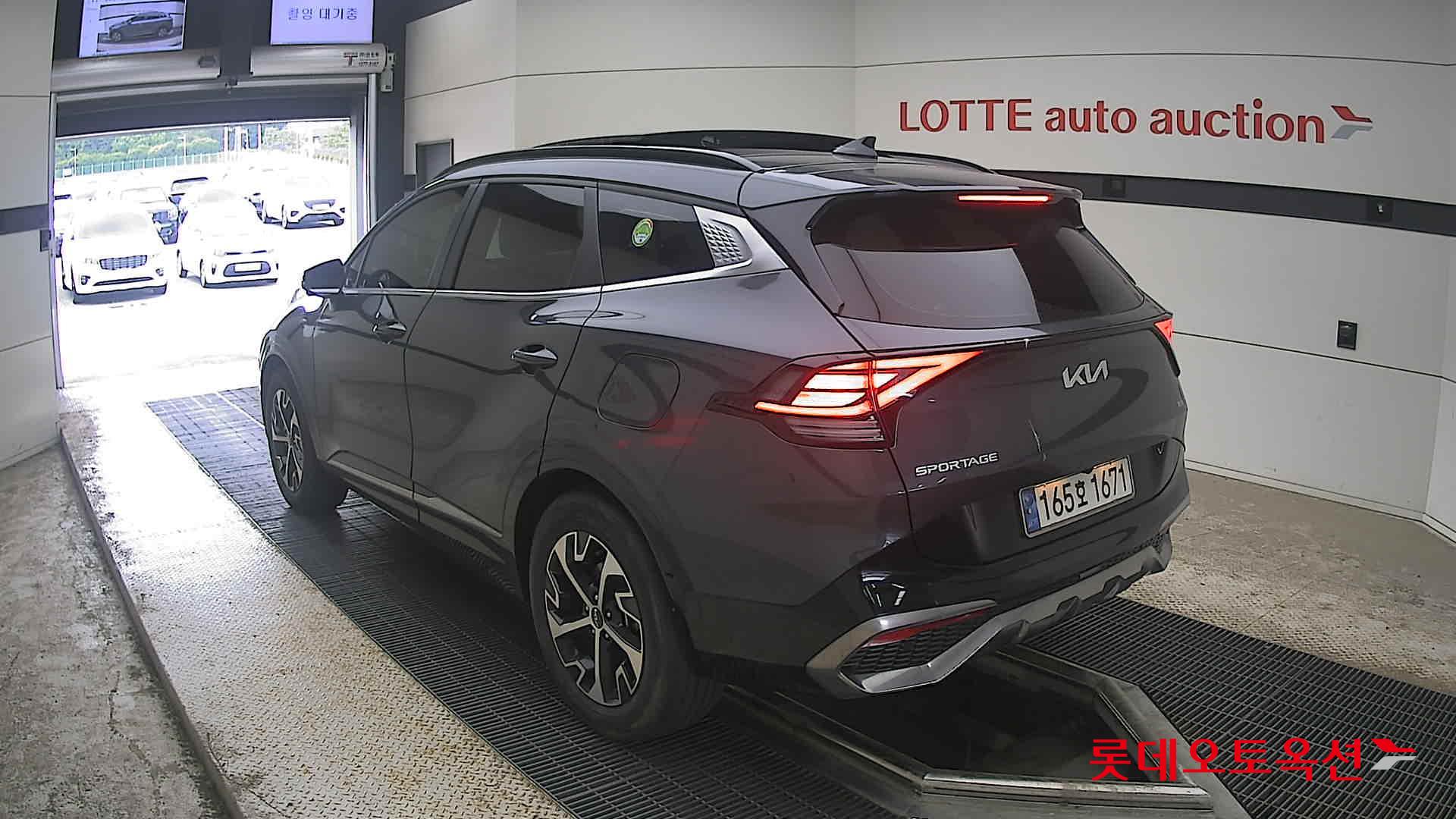 2022 - kia sportage