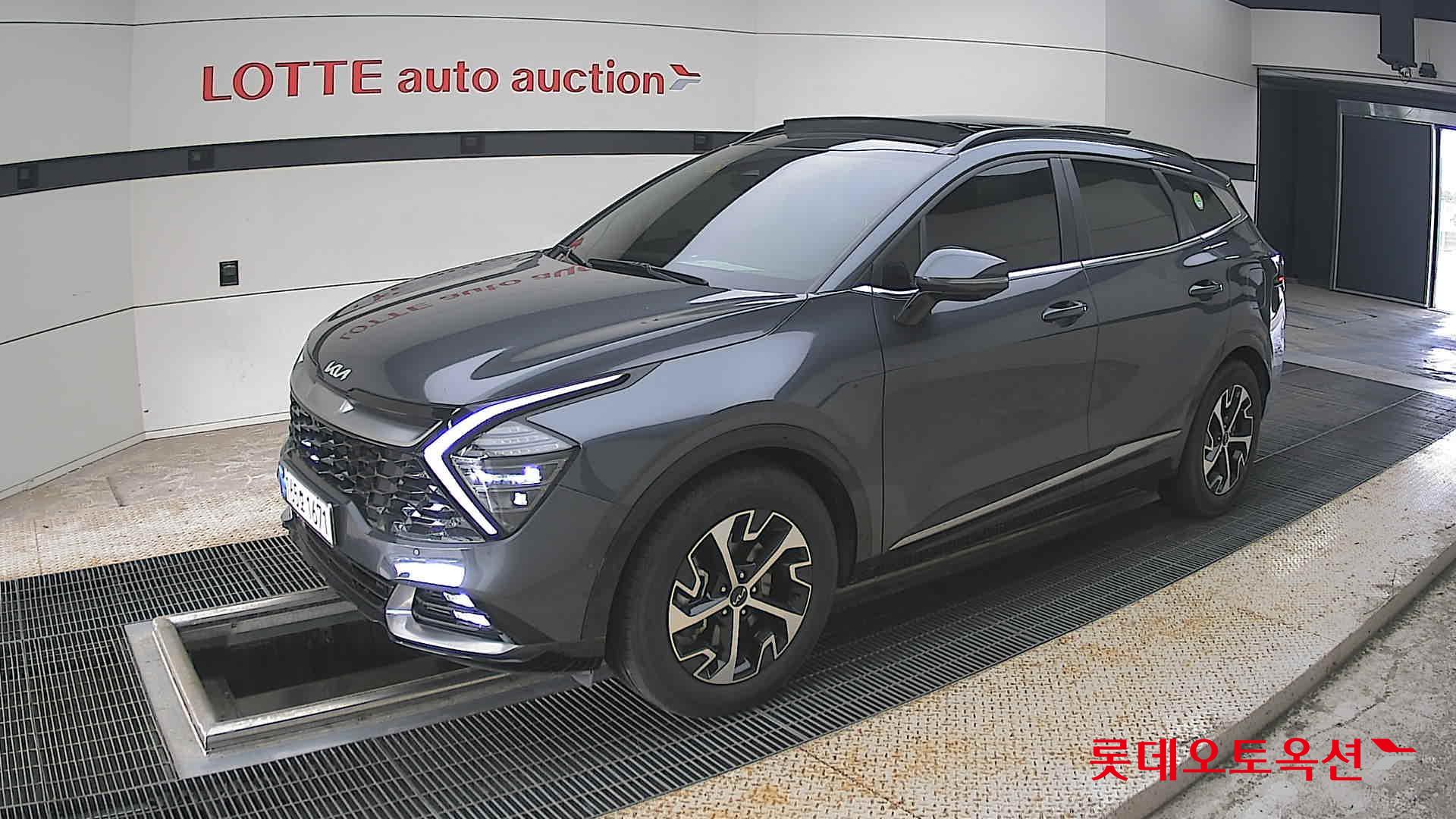 2022 - kia sportage