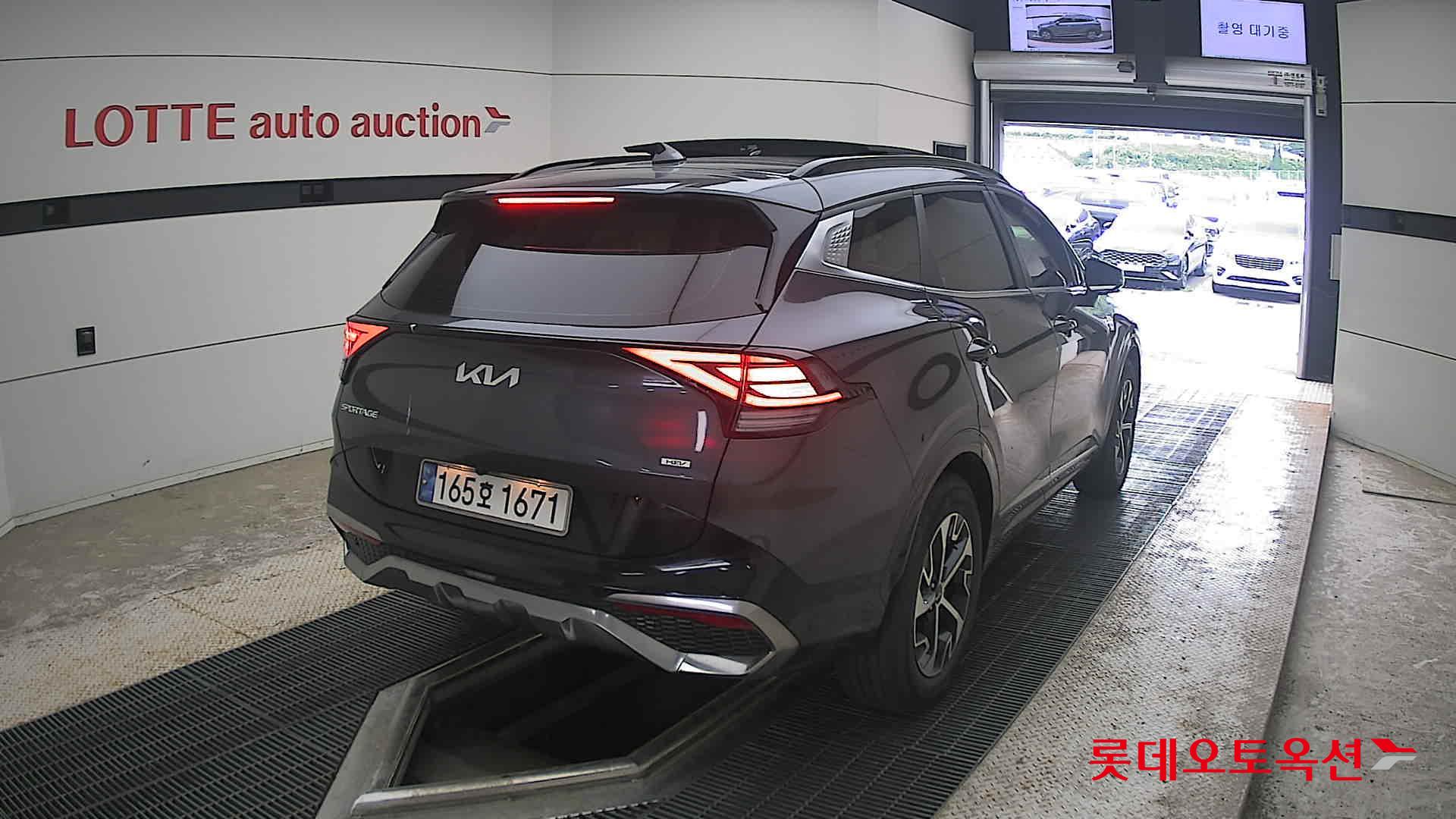 2022 - kia sportage
