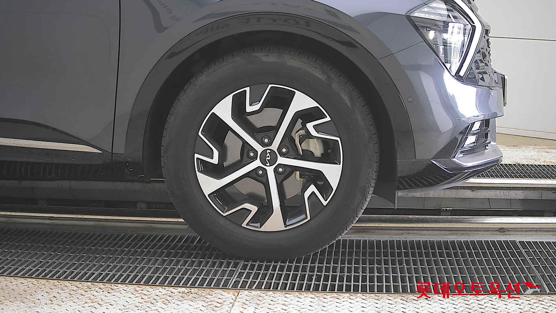 2022 - kia sportage