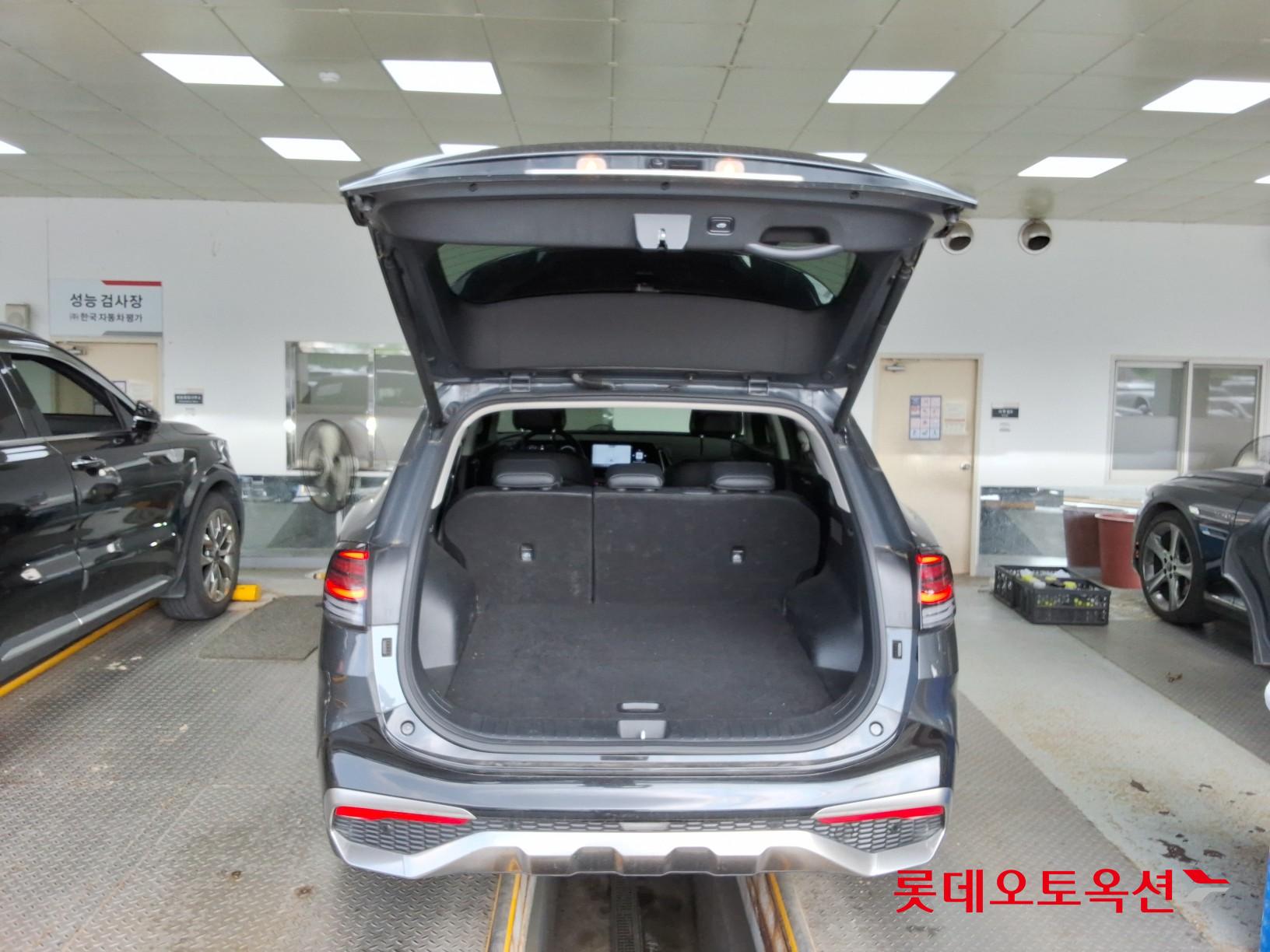 2022 - kia sportage