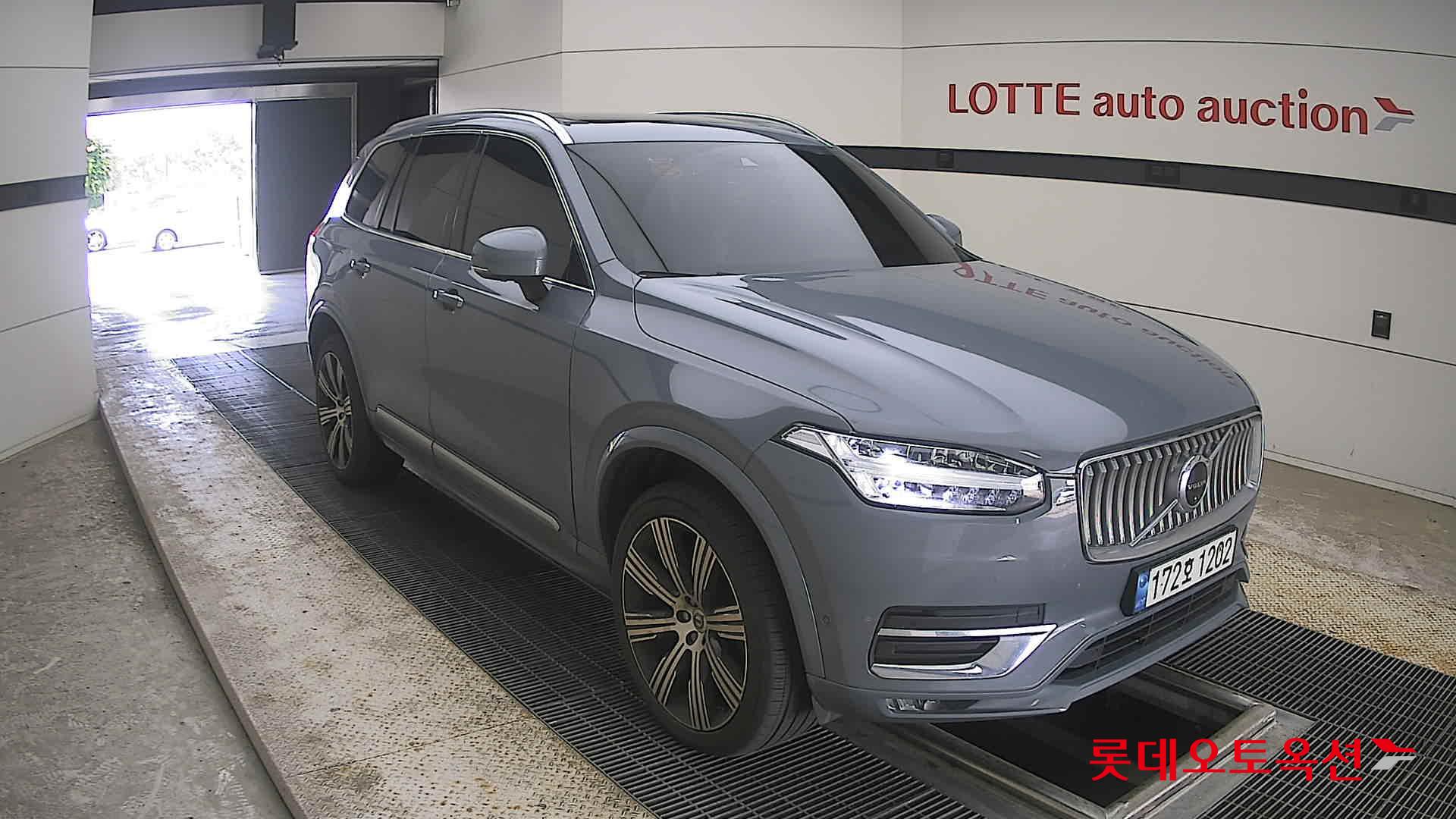 2022 - volvo xc90