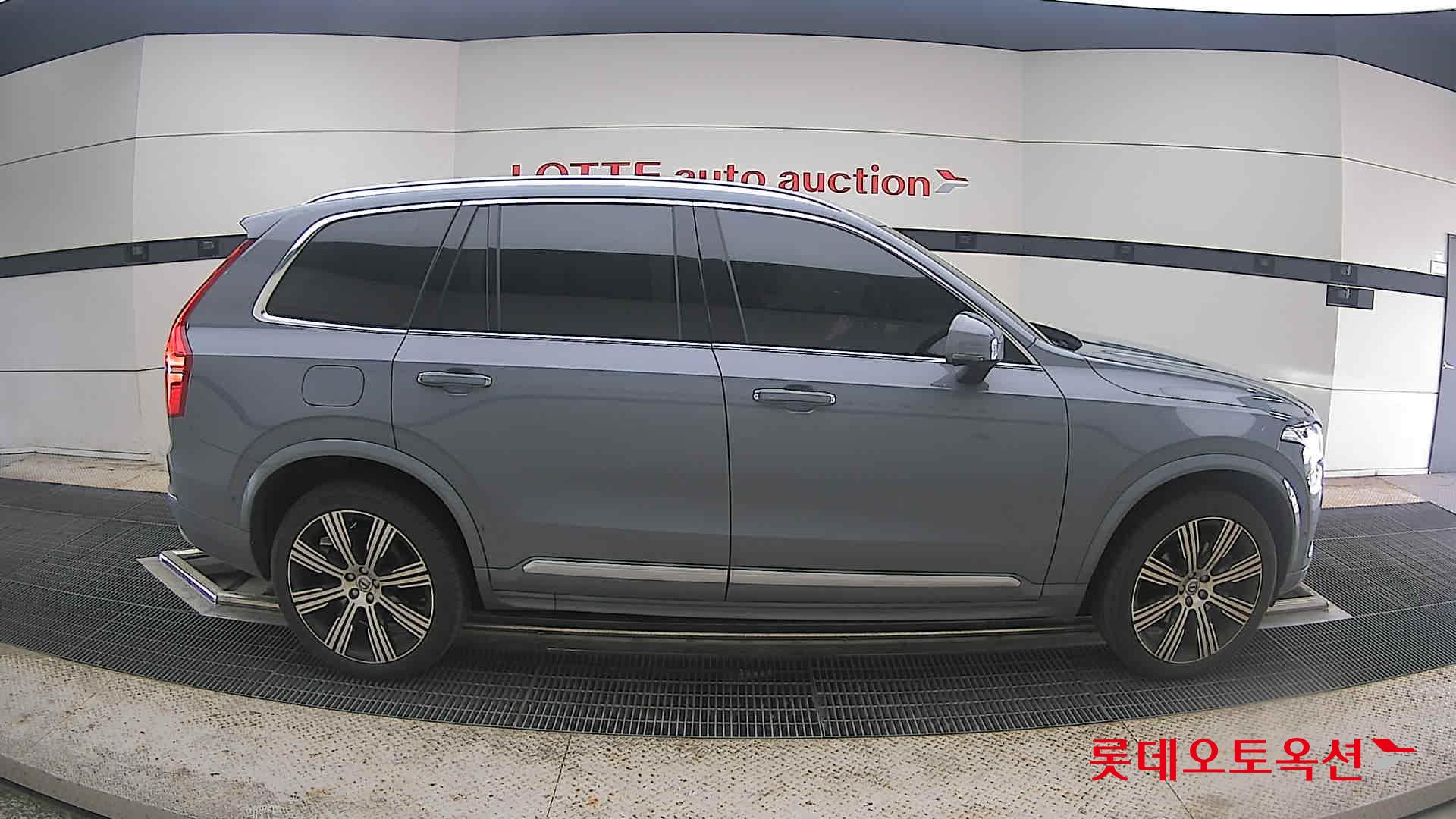 2022 - volvo xc90